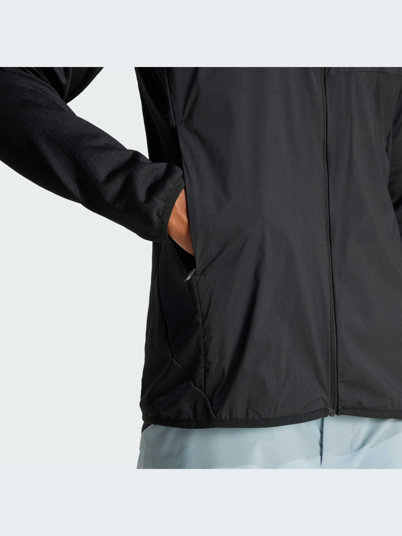 Куртки и дубленки Adidas модель JF1227-KZ Куртки и дубленки Adidas модель JF1227-KZ Фото
