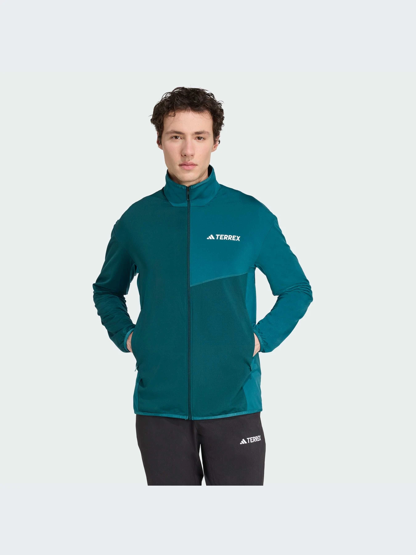 Куртки и дубленки Adidas модель JM0140-KZ Куртки и дубленки Adidas модель JM0140-KZ Фото