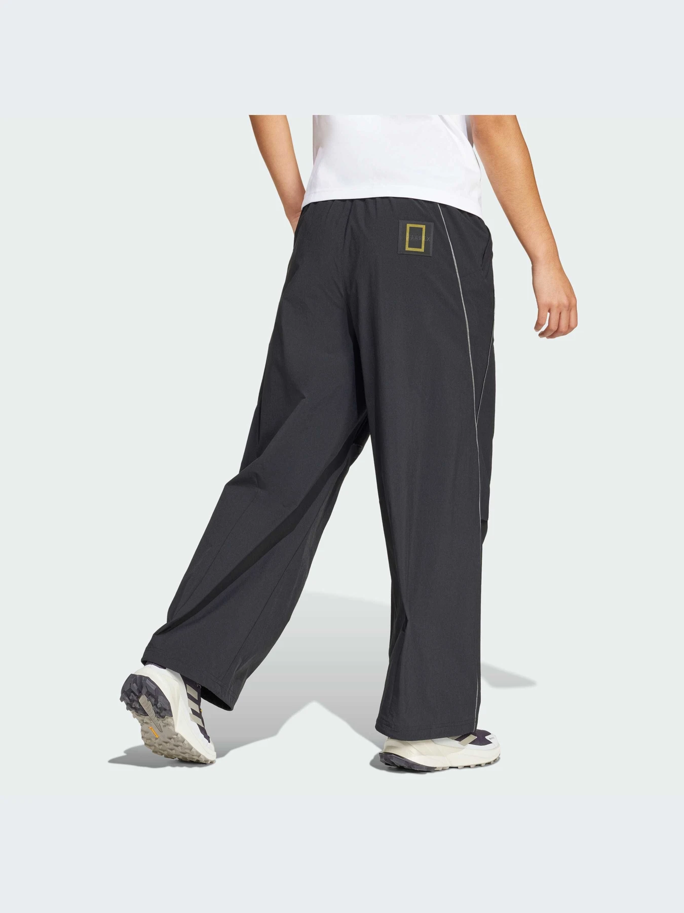 Брюки Adidas модель JD5847-KZ Брюки Adidas модель JD5847-KZ Фото