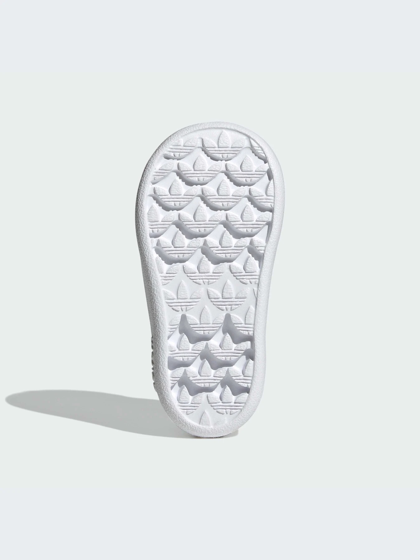 Кроссовки Adidas Superstar модель JI0070-KZ Кроссовки Adidas Superstar модель JI0070-KZ Фото