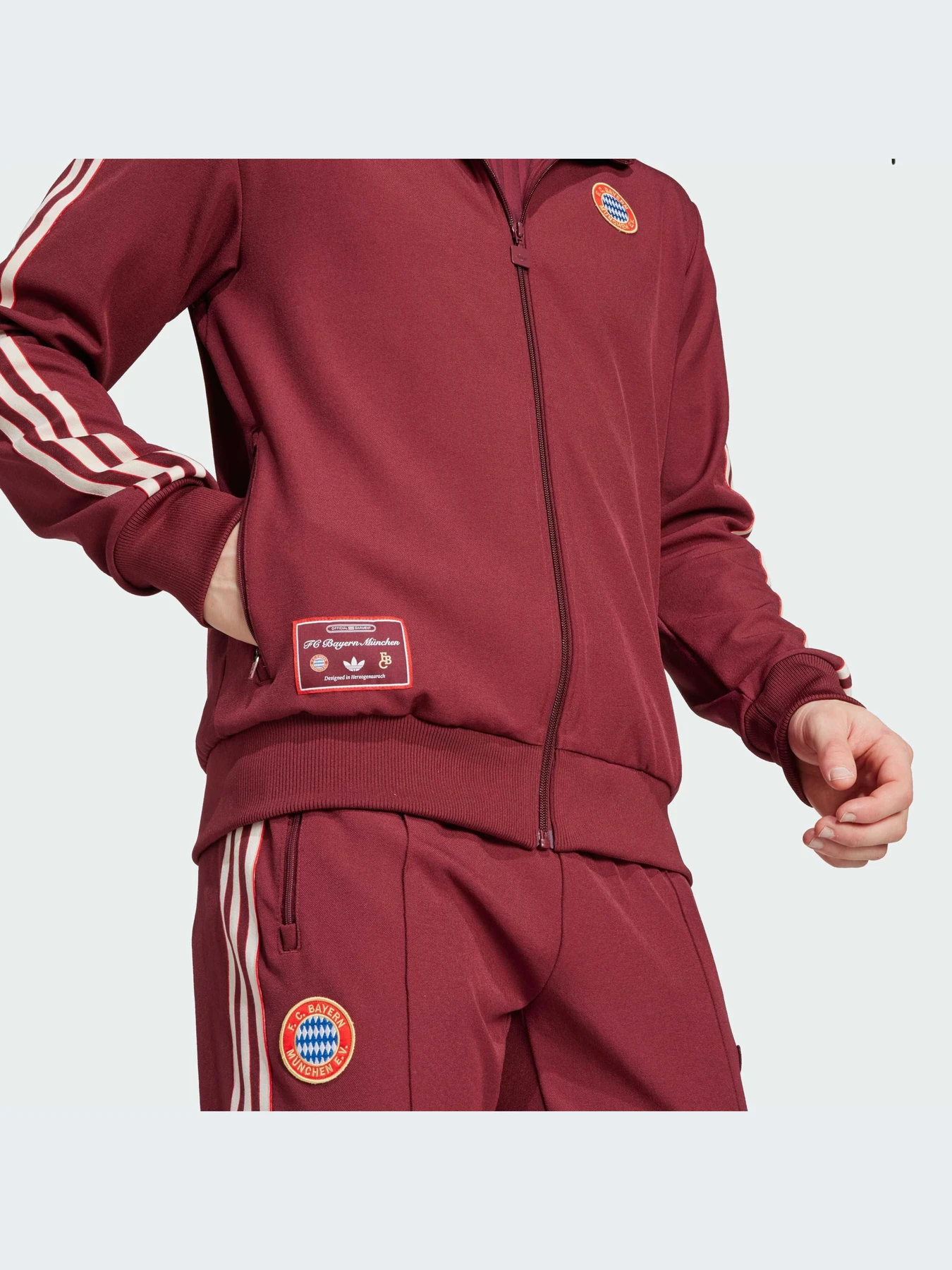 Худи и свитшоты Adidas модель JF0582-KZ Худи и свитшоты Adidas модель JF0582-KZ Фото