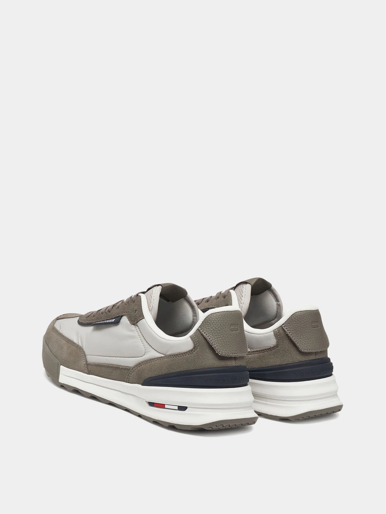 Кроссовки Tommy Hilfiger модель FM0FM05523-PQ8 Кроссовки Tommy Hilfiger модель FM0FM05523-PQ8 Фото
