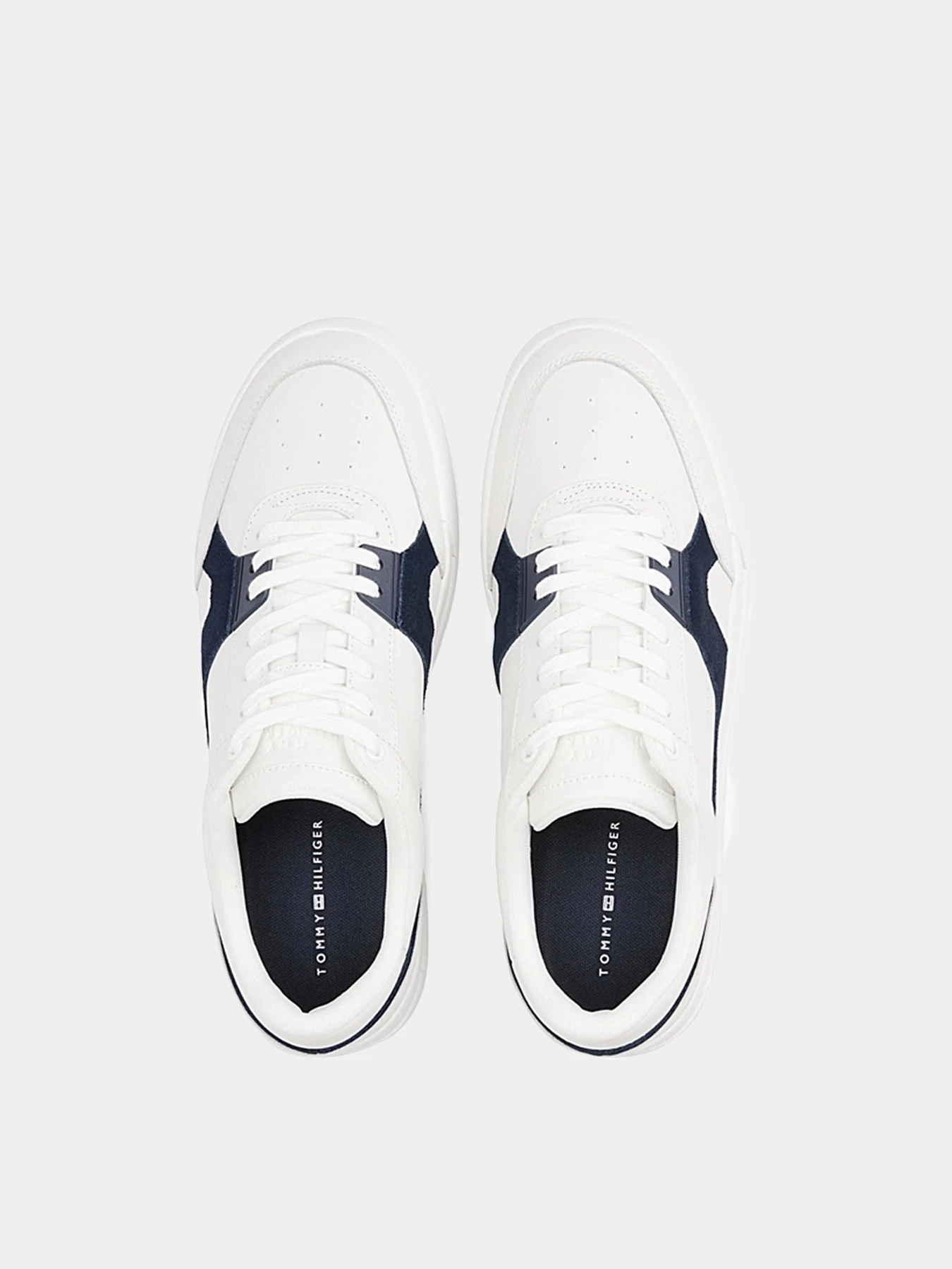 Кроссовки Tommy Hilfiger модель FM0FM05551-0K4 Кроссовки Tommy Hilfiger модель FM0FM05551-0K4 Фото