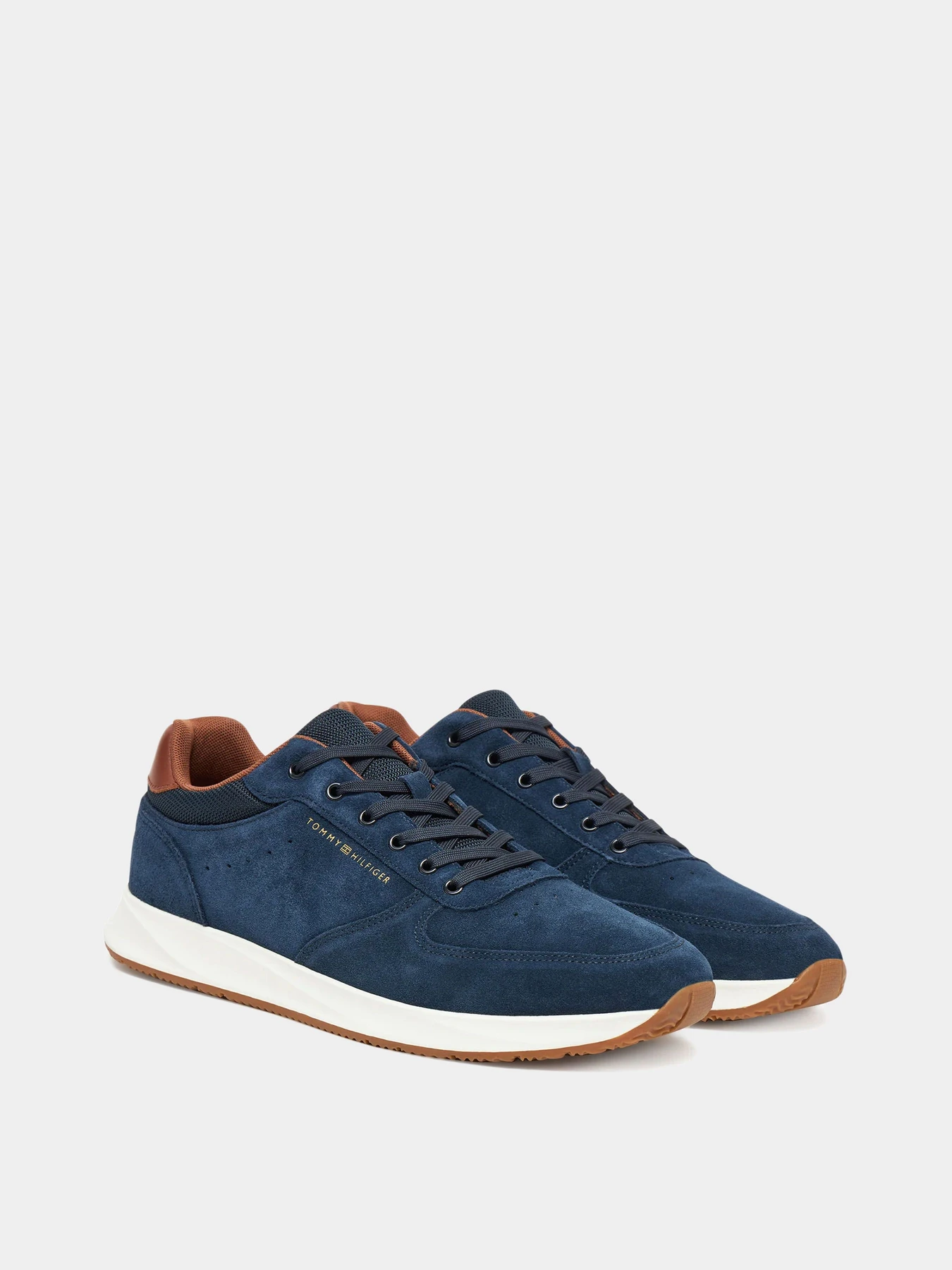 Кроссовки Tommy Hilfiger модель FM0FM05690-DW5 Кроссовки Tommy Hilfiger модель FM0FM05690-DW5 Фото