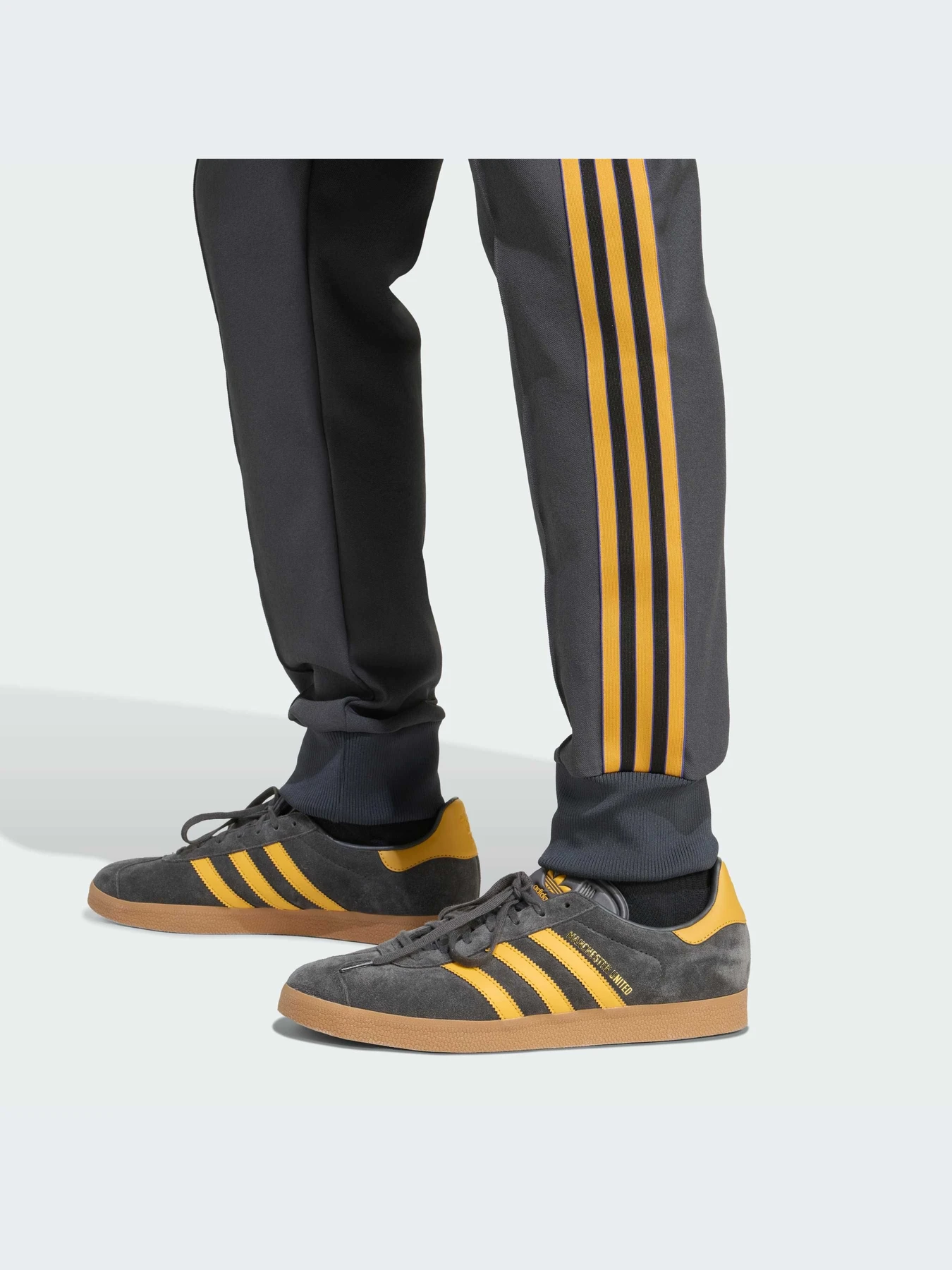 Брюки Adidas модель JN2815-KZ Брюки Adidas модель JN2815-KZ Фото