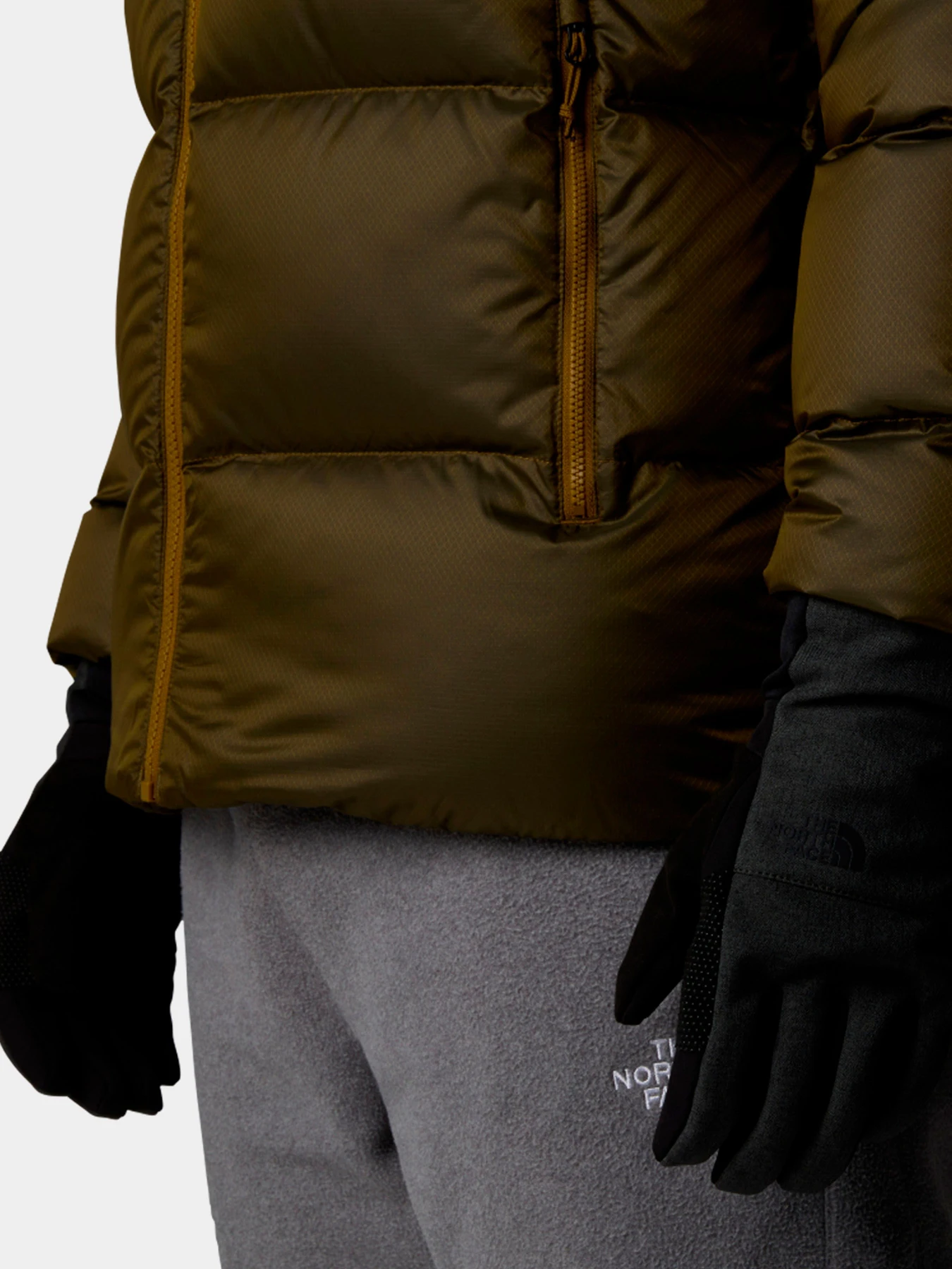 Перчатки и варежки The North Face модель NF0A89R9DYZ1 Перчатки и варежки The North Face модель NF0A89R9DYZ1 Фото