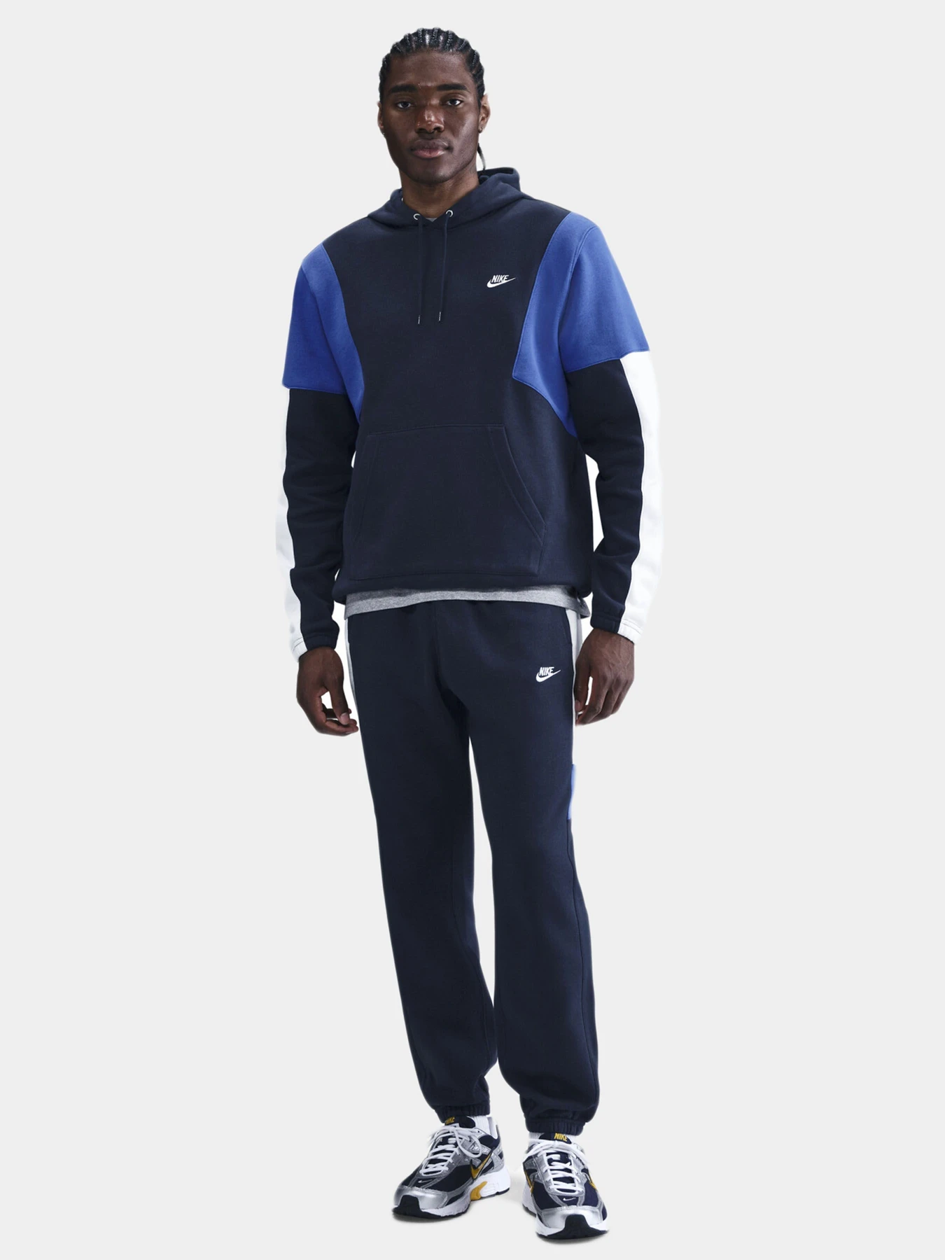 Костюмы NIKE модель HV1165-451 Костюмы NIKE модель HV1165-451 Фото
