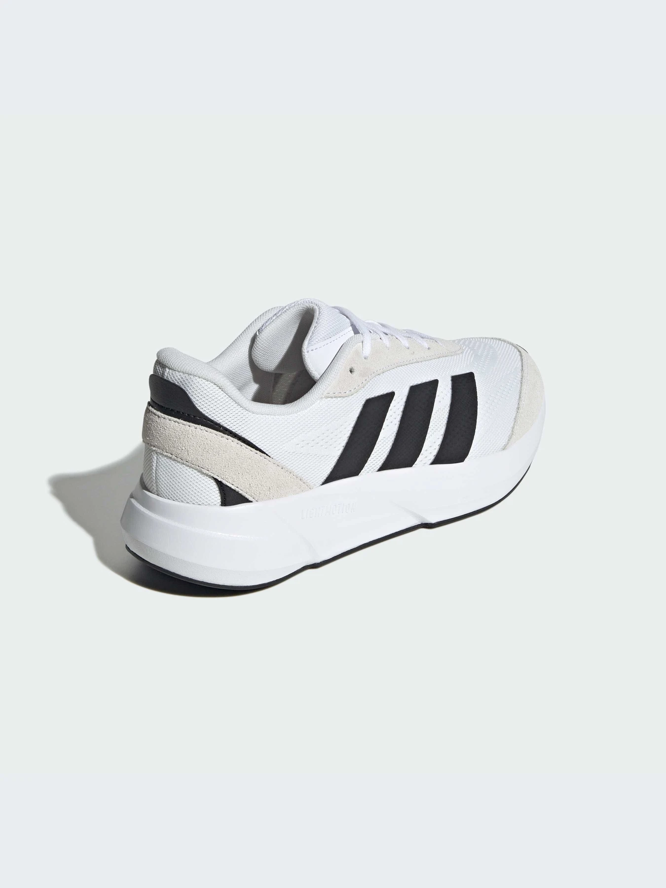 Кроссовки Adidas модель JH9317-KZ Кроссовки Adidas модель JH9317-KZ Фото