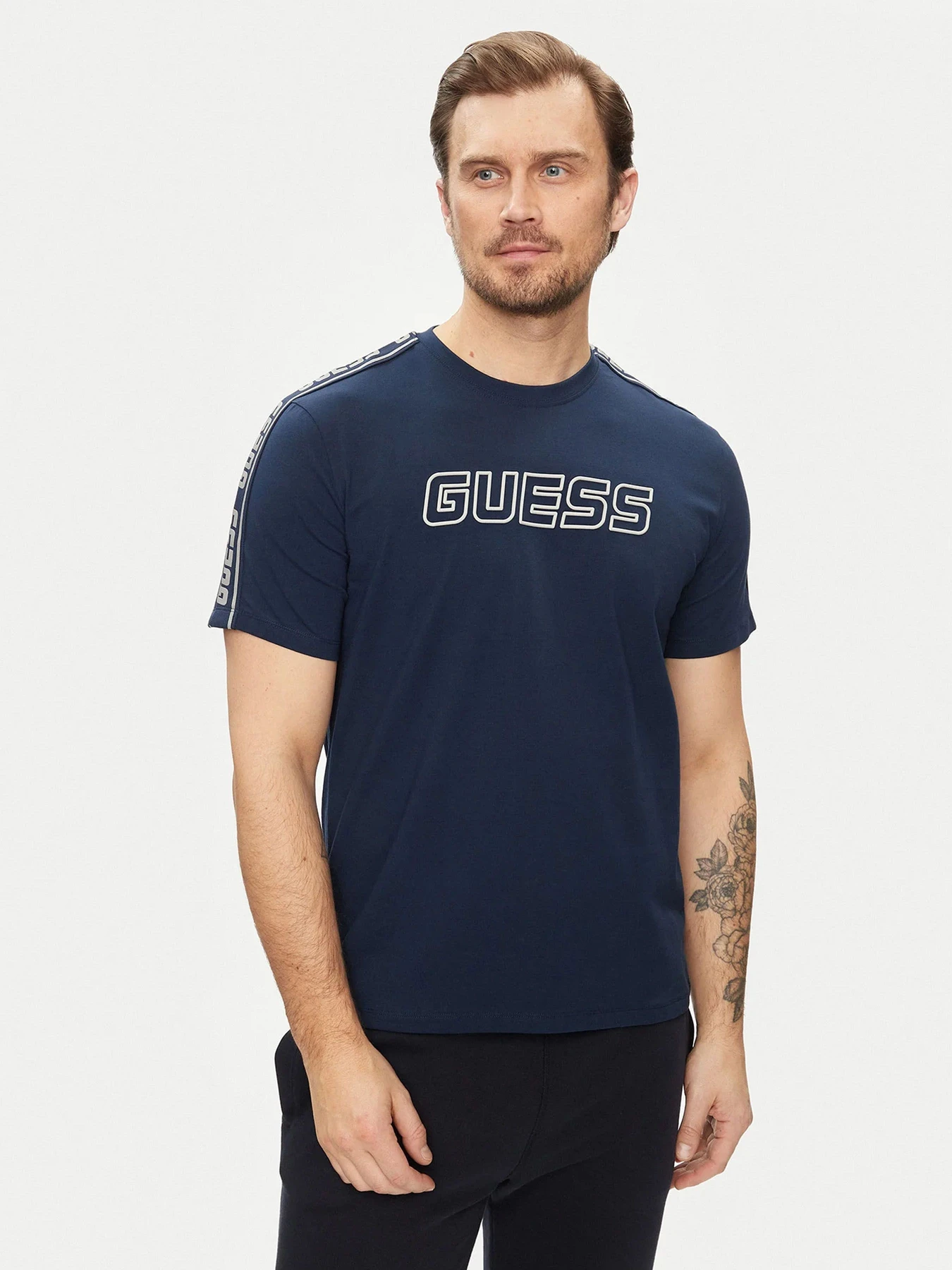 Футболки и поло GUESS модель Z4GI18-J1314-G7R1 Футболки и поло GUESS модель Z4GI18-J1314-G7R1 Фото