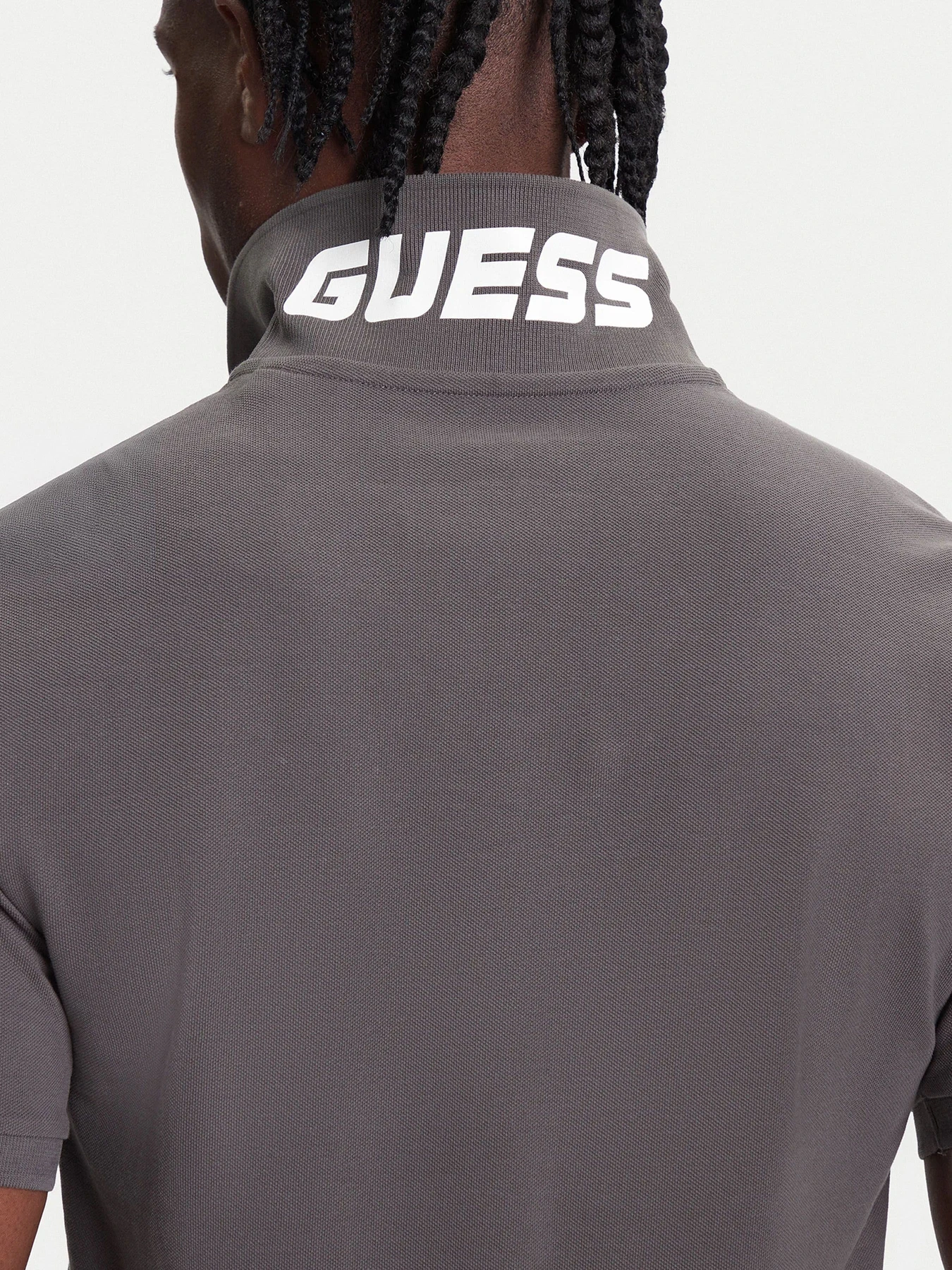 Футболки и поло GUESS модель Z5YP02-K9WF1-G9I4 Футболки и поло GUESS модель Z5YP02-K9WF1-G9I4 Фото