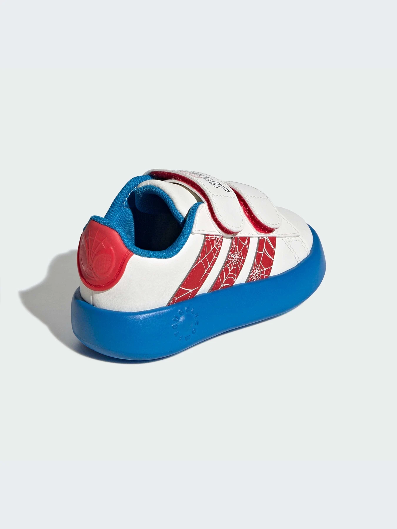 Кроссовки Adidas модель JQ8072-KZ Кроссовки Adidas модель JQ8072-KZ Фото