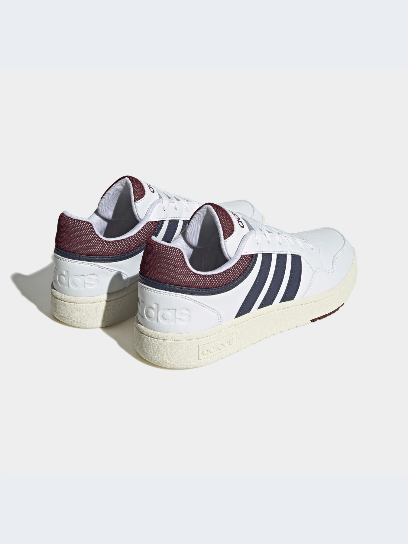 Кроссовки Adidas Hoops модель HP7944-KZ Кроссовки Adidas Hoops модель HP7944-KZ Фото