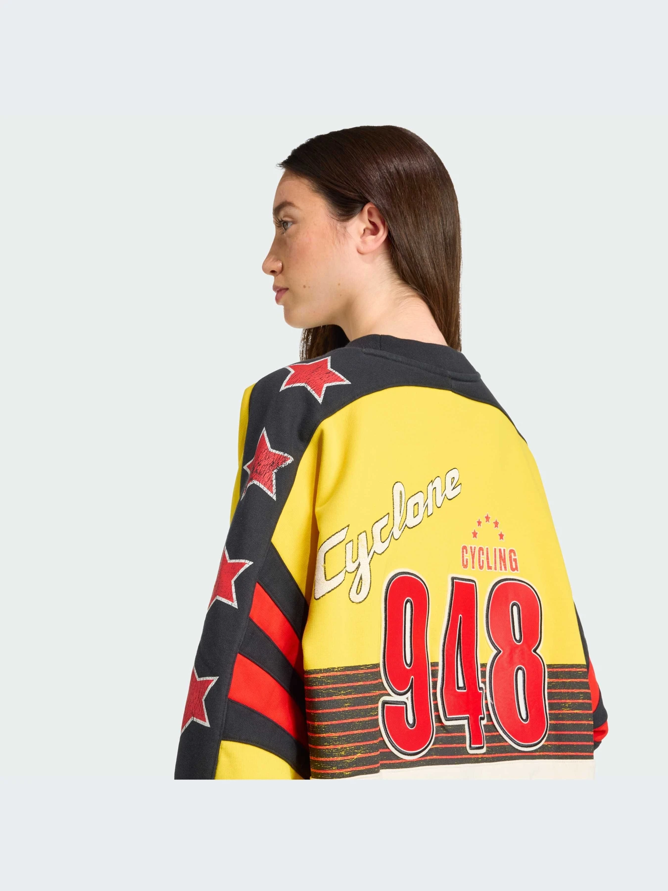 Худи и свитшоты Adidas Graphics модель JW0147-KZ Худи и свитшоты Adidas Graphics модель JW0147-KZ Фото