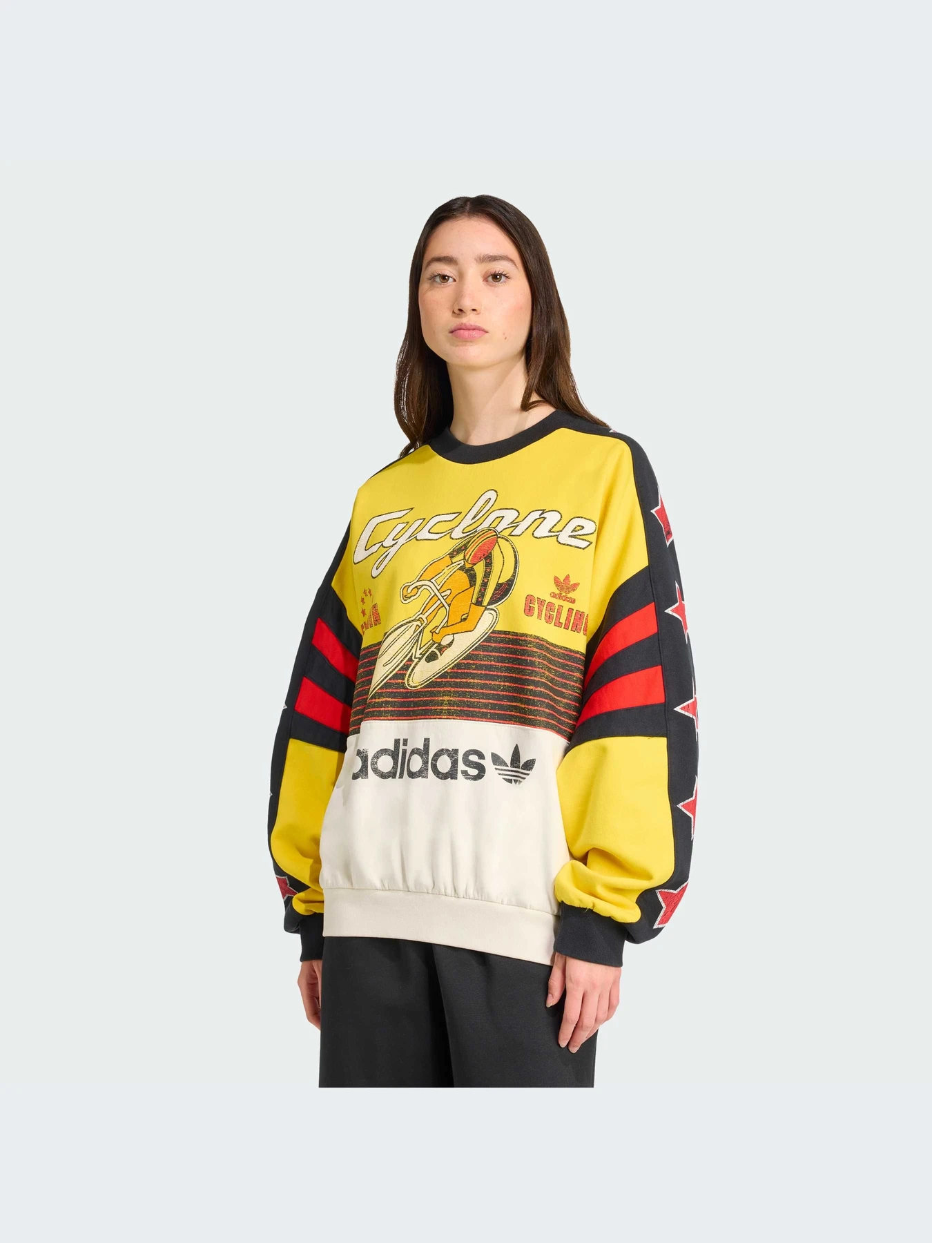 Худи и свитшоты Adidas Graphics модель JW0147-KZ Худи и свитшоты Adidas Graphics модель JW0147-KZ Фото