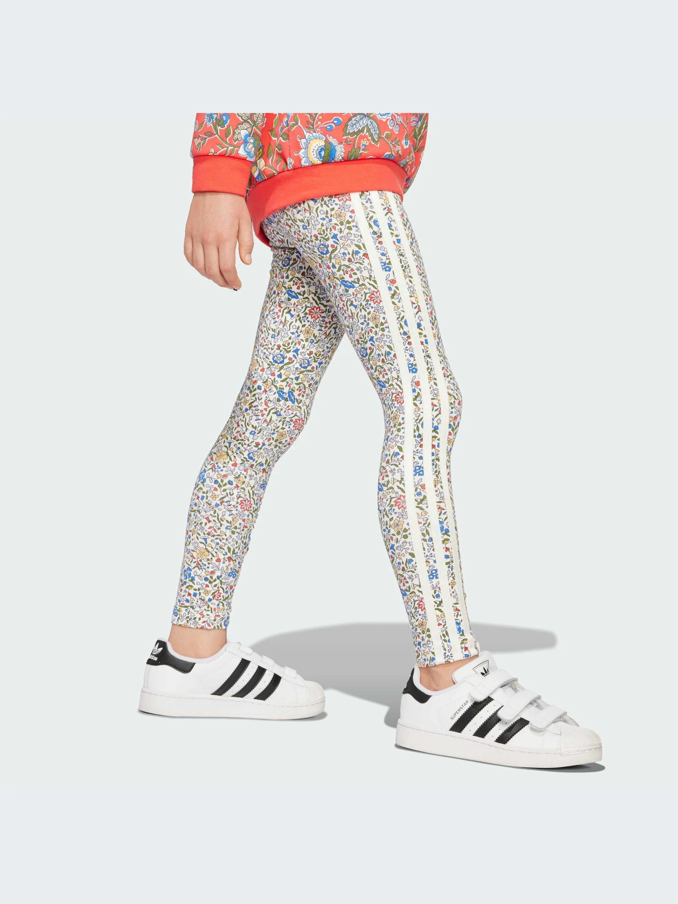 Костюмы Adidas Graphics модель JV7803-KZ Костюмы Adidas Graphics модель JV7803-KZ Фото