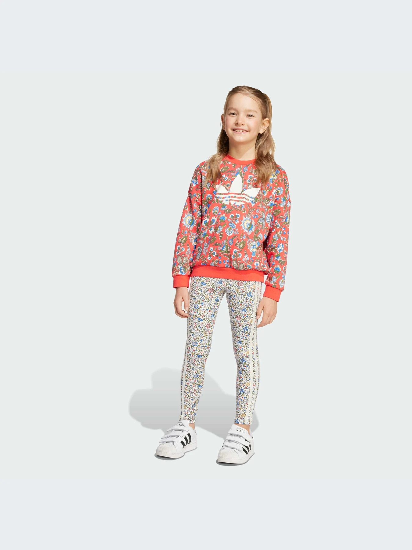 Костюмы Adidas Graphics модель JV7803-KZ Костюмы Adidas Graphics модель JV7803-KZ Фото