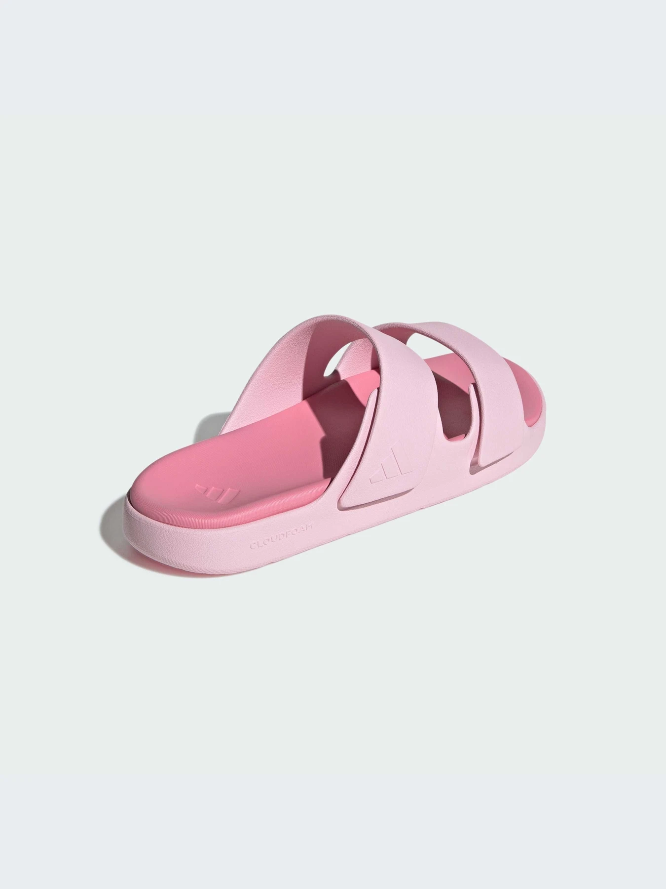 Шлёпанцы Adidas модель JR7634-KZ Шлёпанцы Adidas модель JR7634-KZ Фото