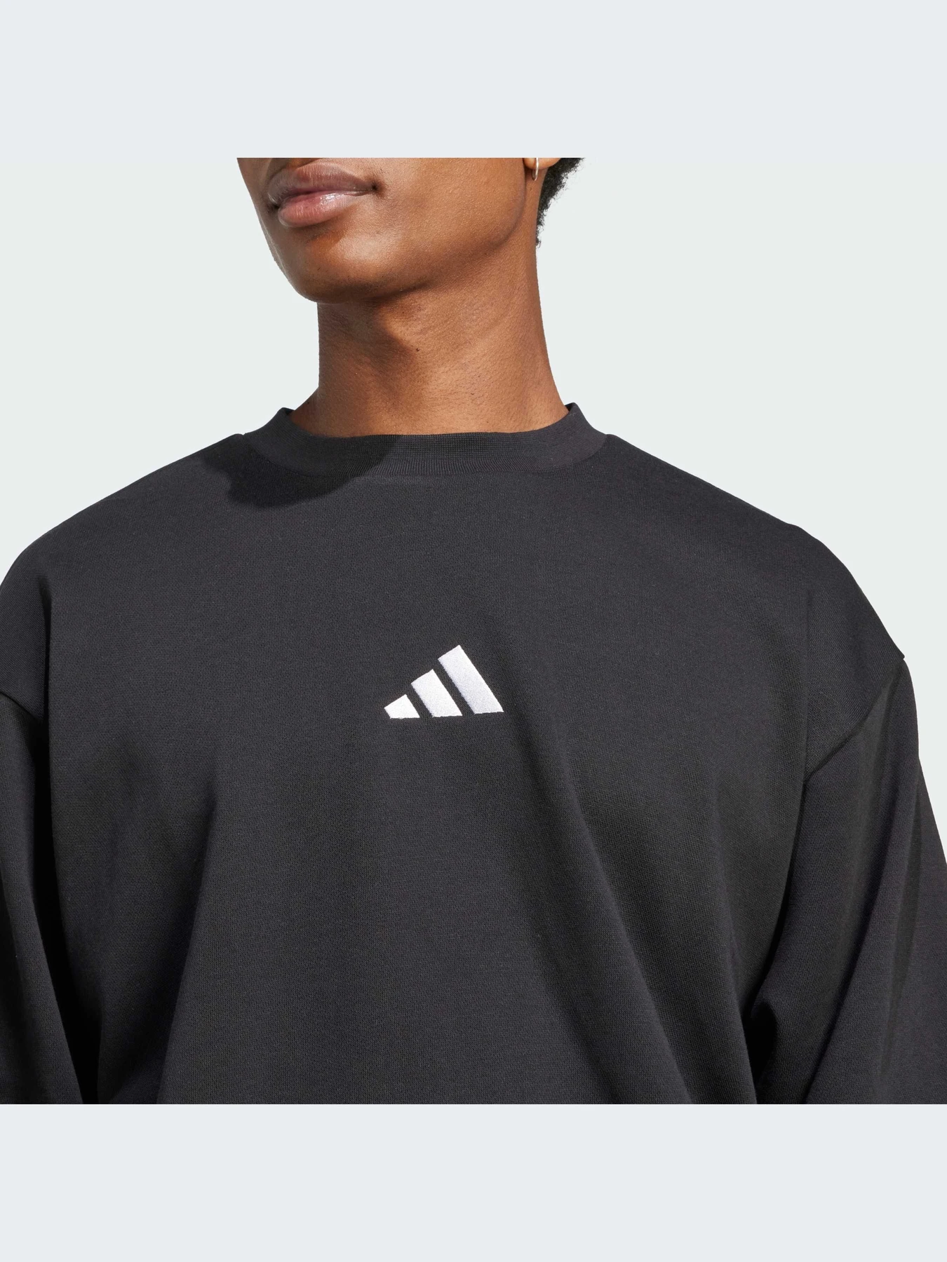 Худи и свитшоты Adidas модель JE3794-KZ Худи и свитшоты Adidas модель JE3794-KZ Фото