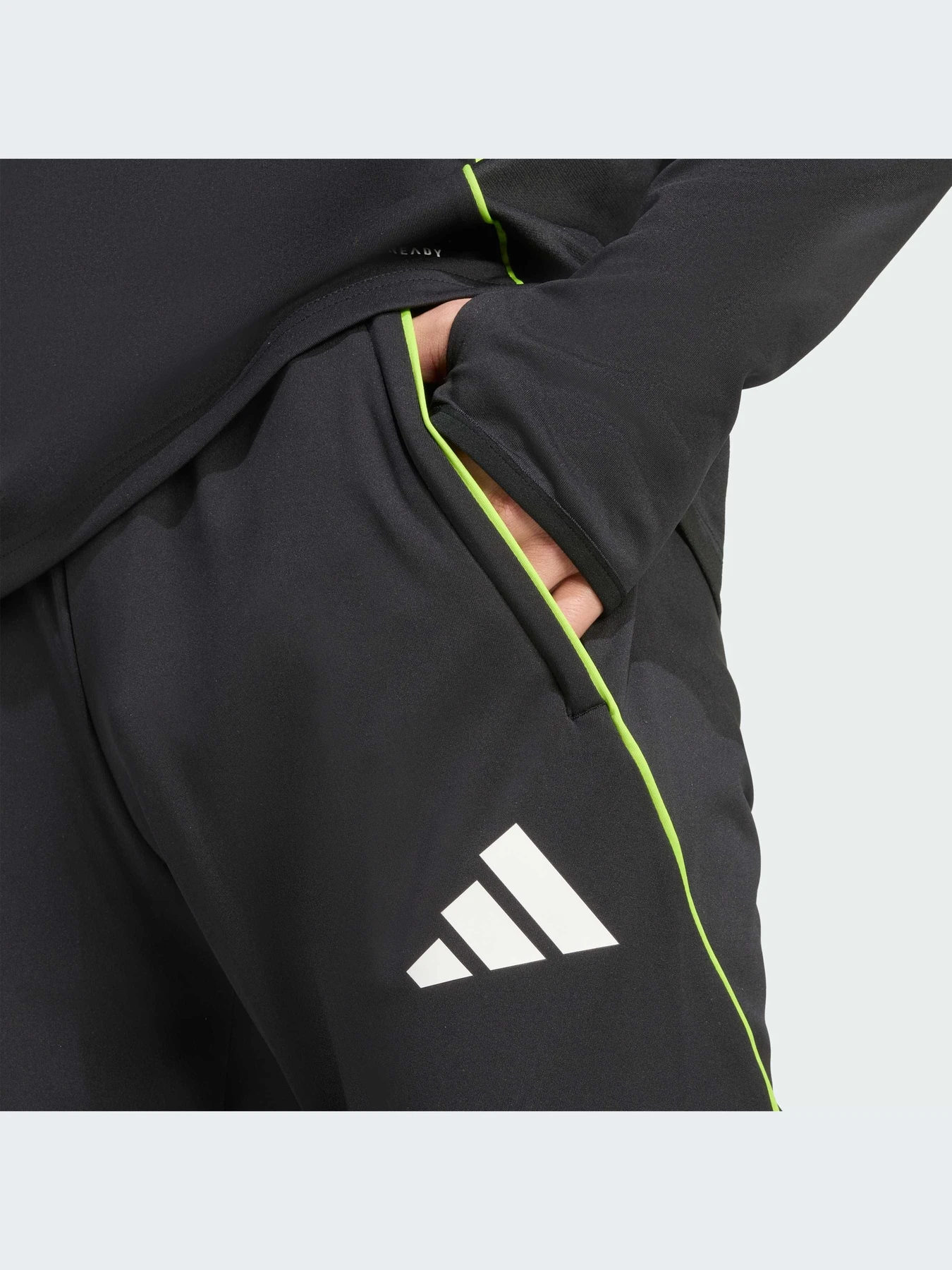 Брюки Adidas Tiro модель JW4356-KZ Брюки Adidas Tiro модель JW4356-KZ Фото
