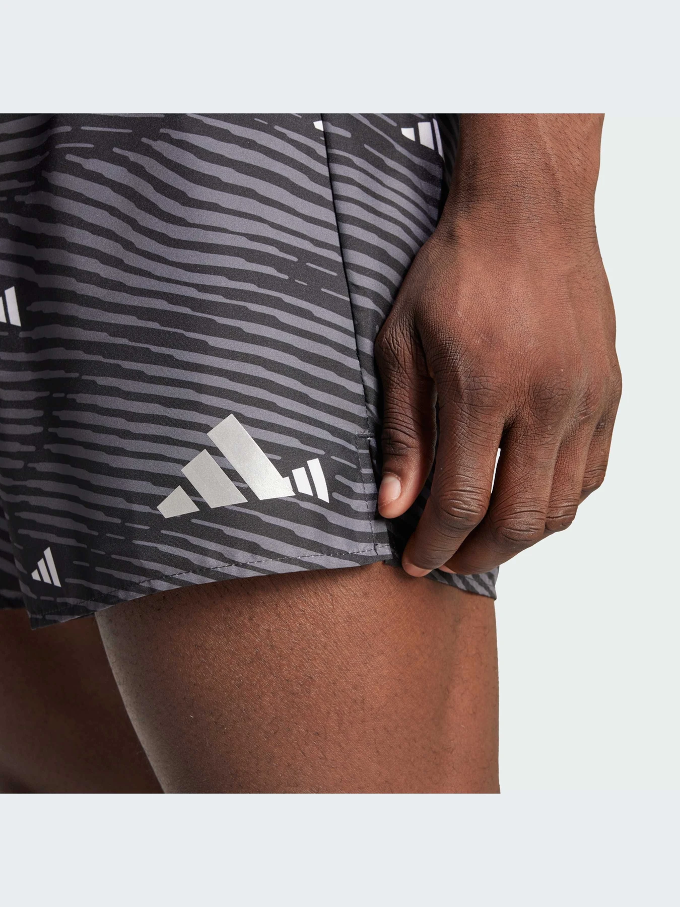 Шорты Adidas модель JM5731-KZ Шорты Adidas модель JM5731-KZ Фото