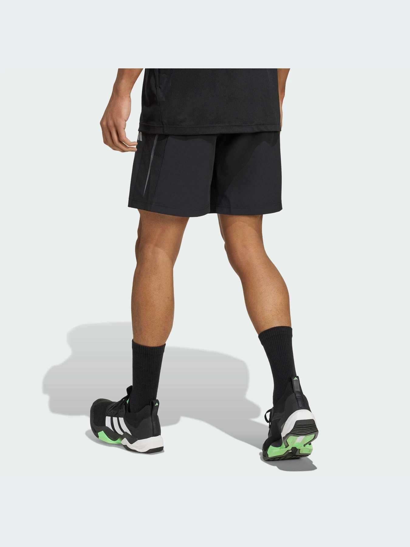 Шорты Adidas модель JZ8496-KZ Шорты Adidas модель JZ8496-KZ Фото