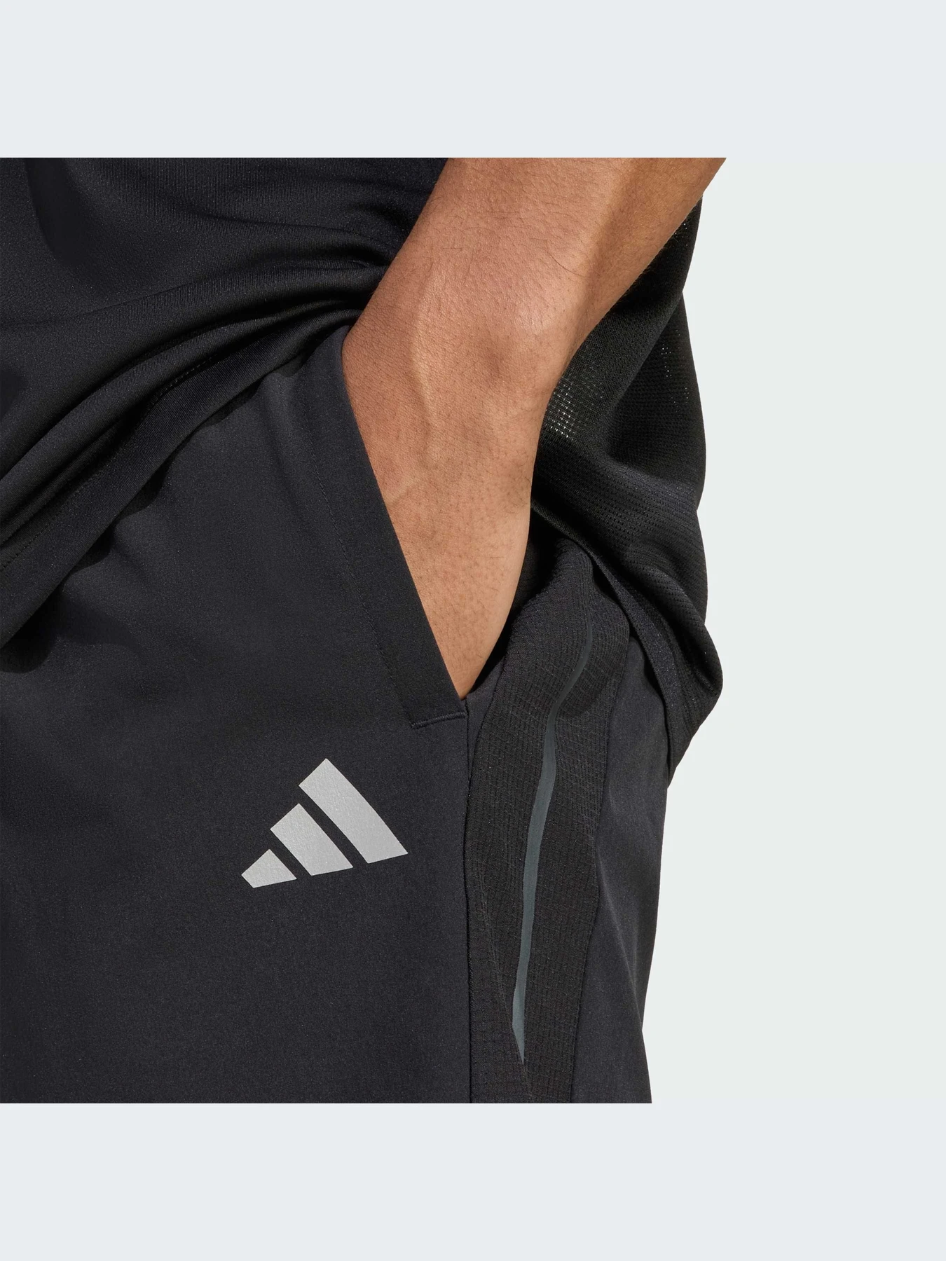 Шорты Adidas модель JZ8496-KZ Шорты Adidas модель JZ8496-KZ Фото