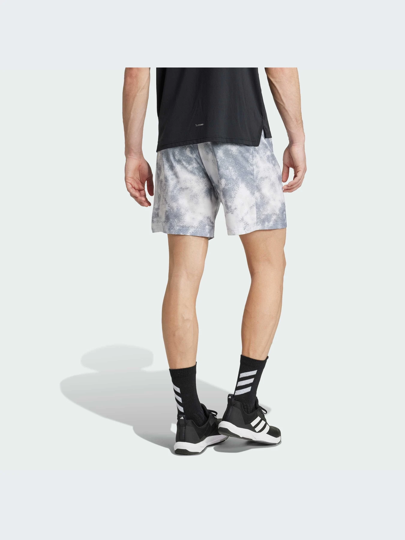 Шорты Adidas модель JW9710-KZ Шорты Adidas модель JW9710-KZ Фото