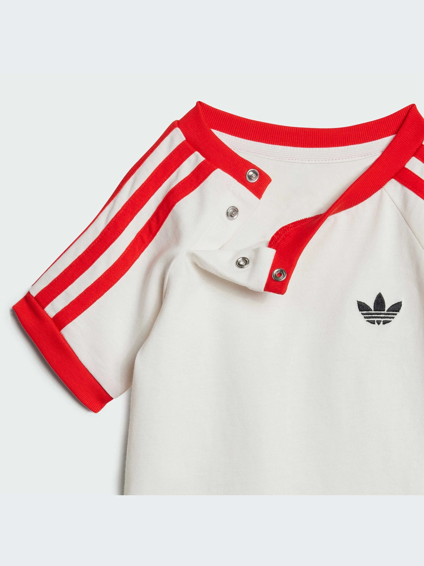 Костюмы Adidas Graphics модель JD0404-KZ Костюмы Adidas Graphics модель JD0404-KZ Фото