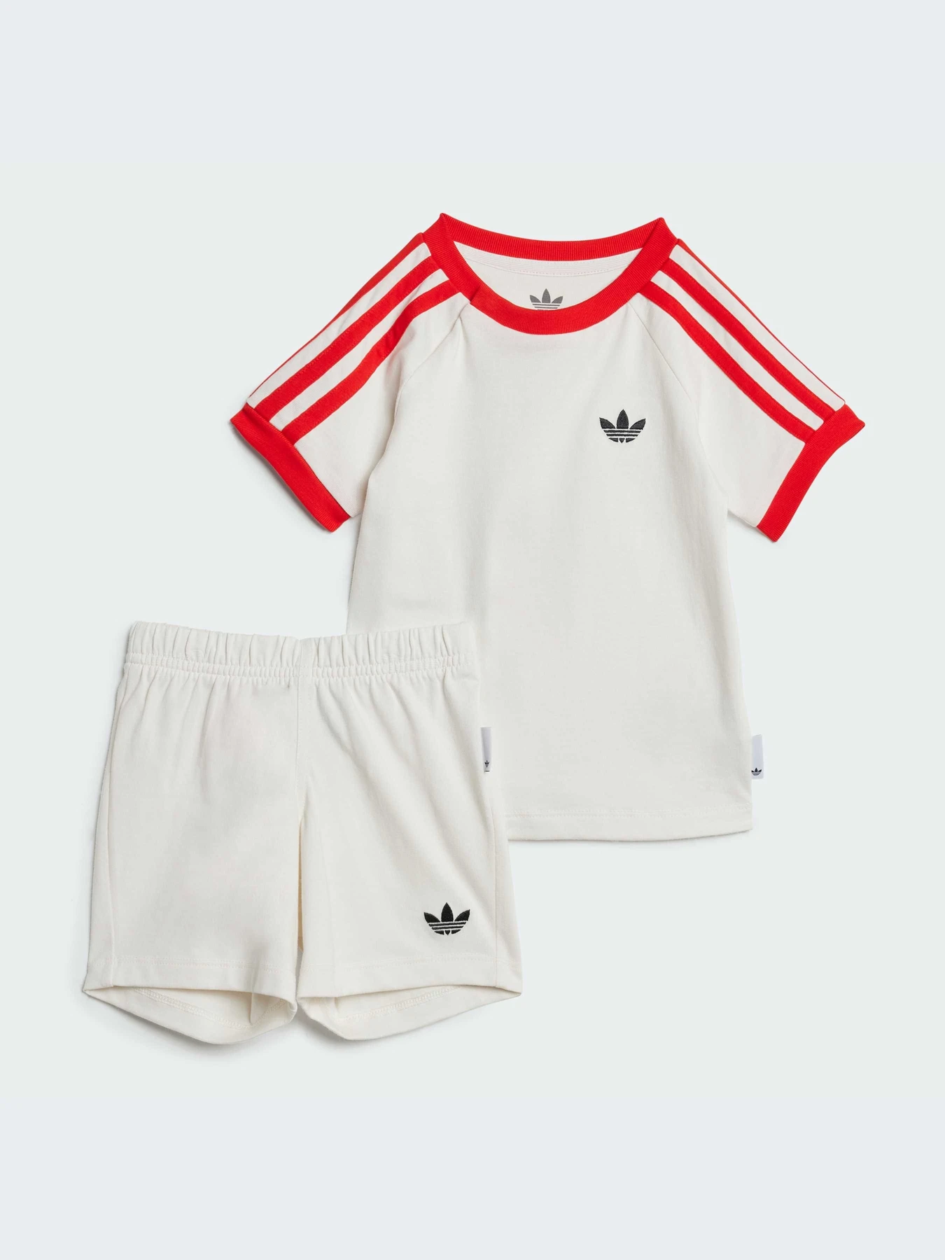 Костюмы Adidas Graphics модель JD0404-KZ Костюмы Adidas Graphics модель JD0404-KZ Фото