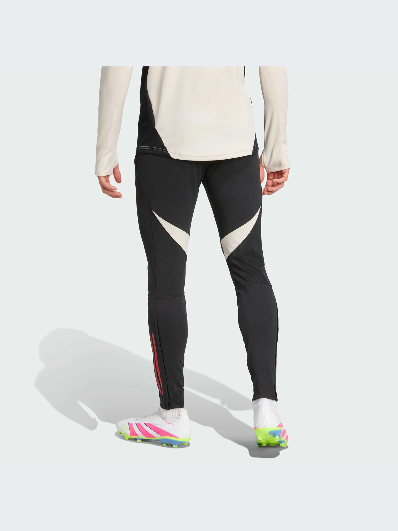 Брюки Adidas модель JV6566-KZ Брюки Adidas модель JV6566-KZ Фото