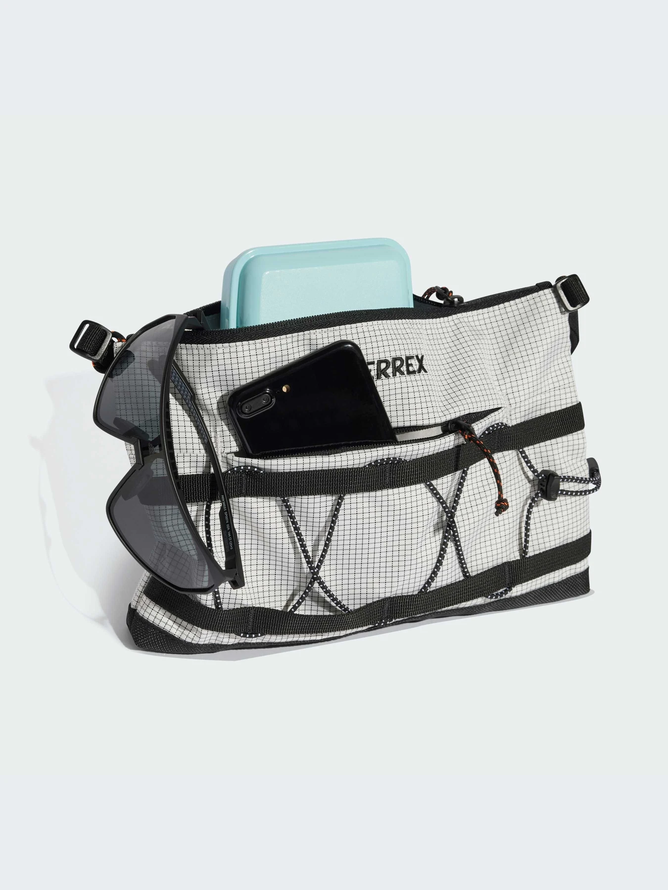 Сумки Adidas модель JD3432-KZ Сумки Adidas модель JD3432-KZ Фото