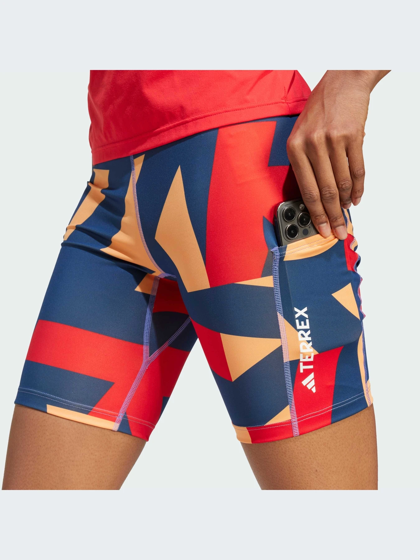 Шорты Adidas модель JE9417-KZ Шорты Adidas модель JE9417-KZ Фото