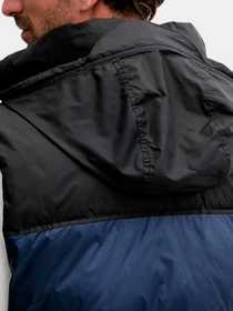 Куртки и дубленки The North Face модель NF0A3JQQGOB1 Фото