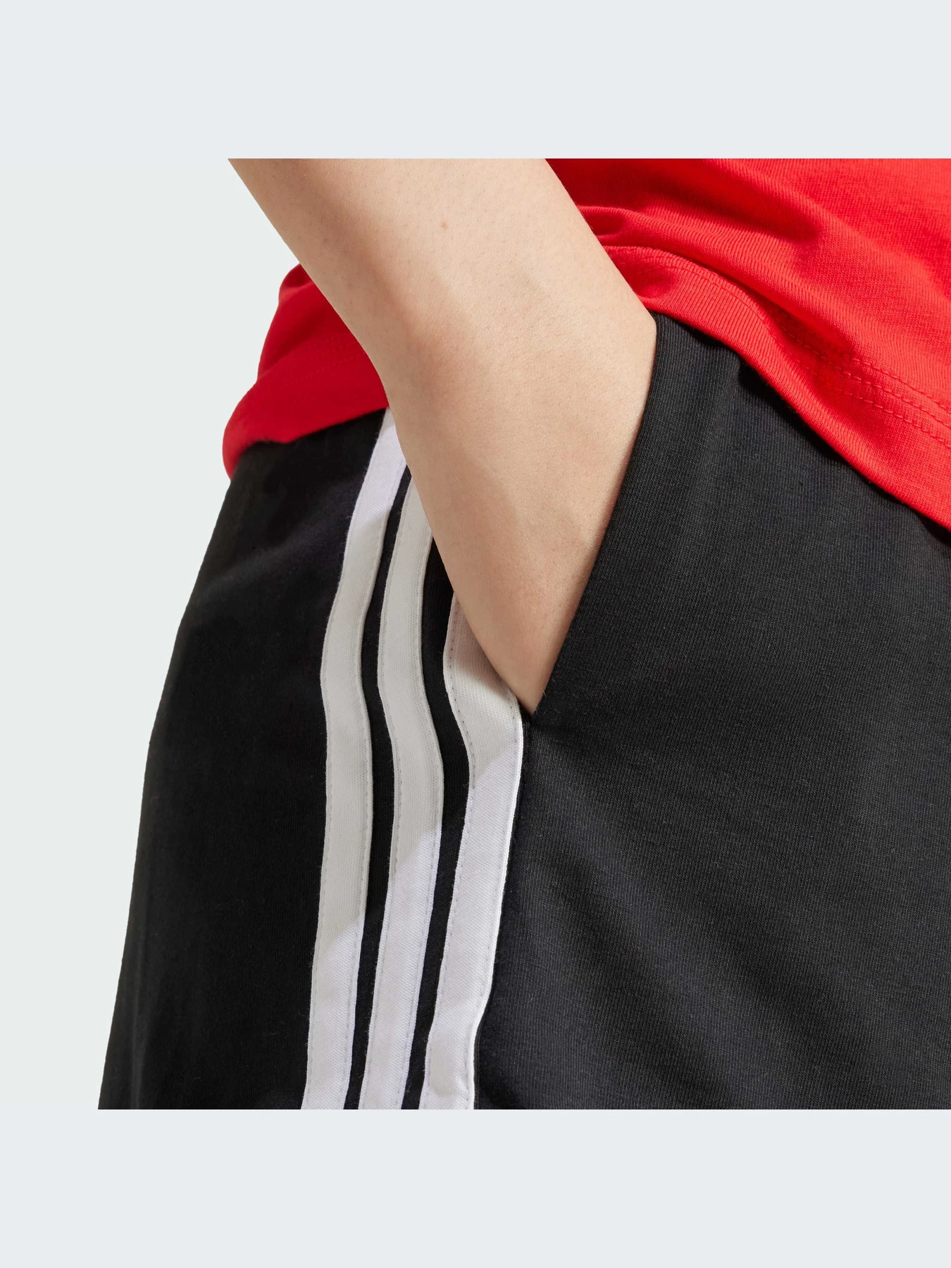 Шорты Adidas модель JD0908-KZ Шорты Adidas модель JD0908-KZ Фото
