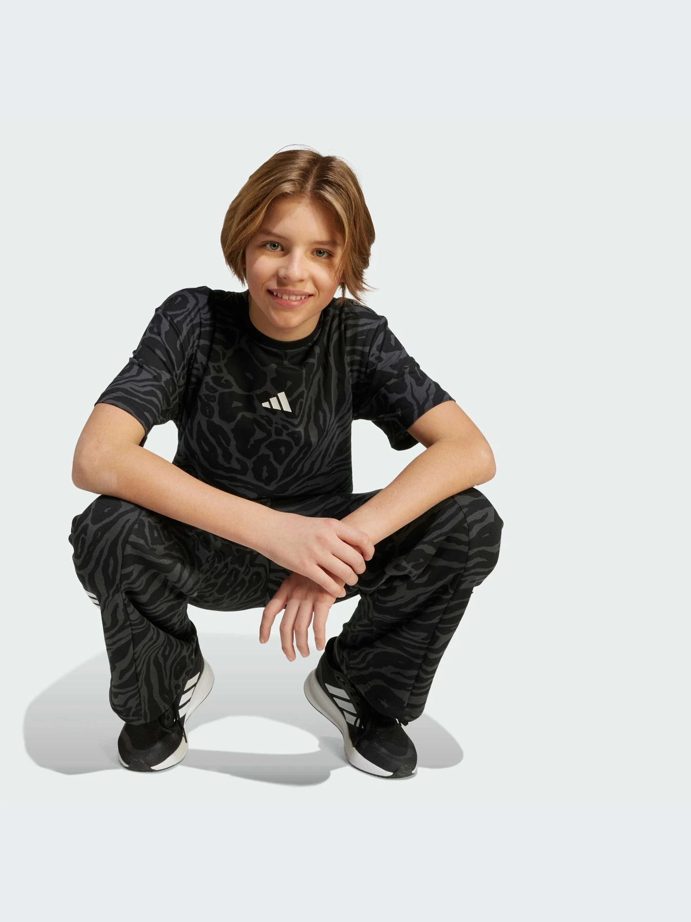 Футболки и поло Adidas модель JM1370-KZ Футболки и поло Adidas модель JM1370-KZ Фото
