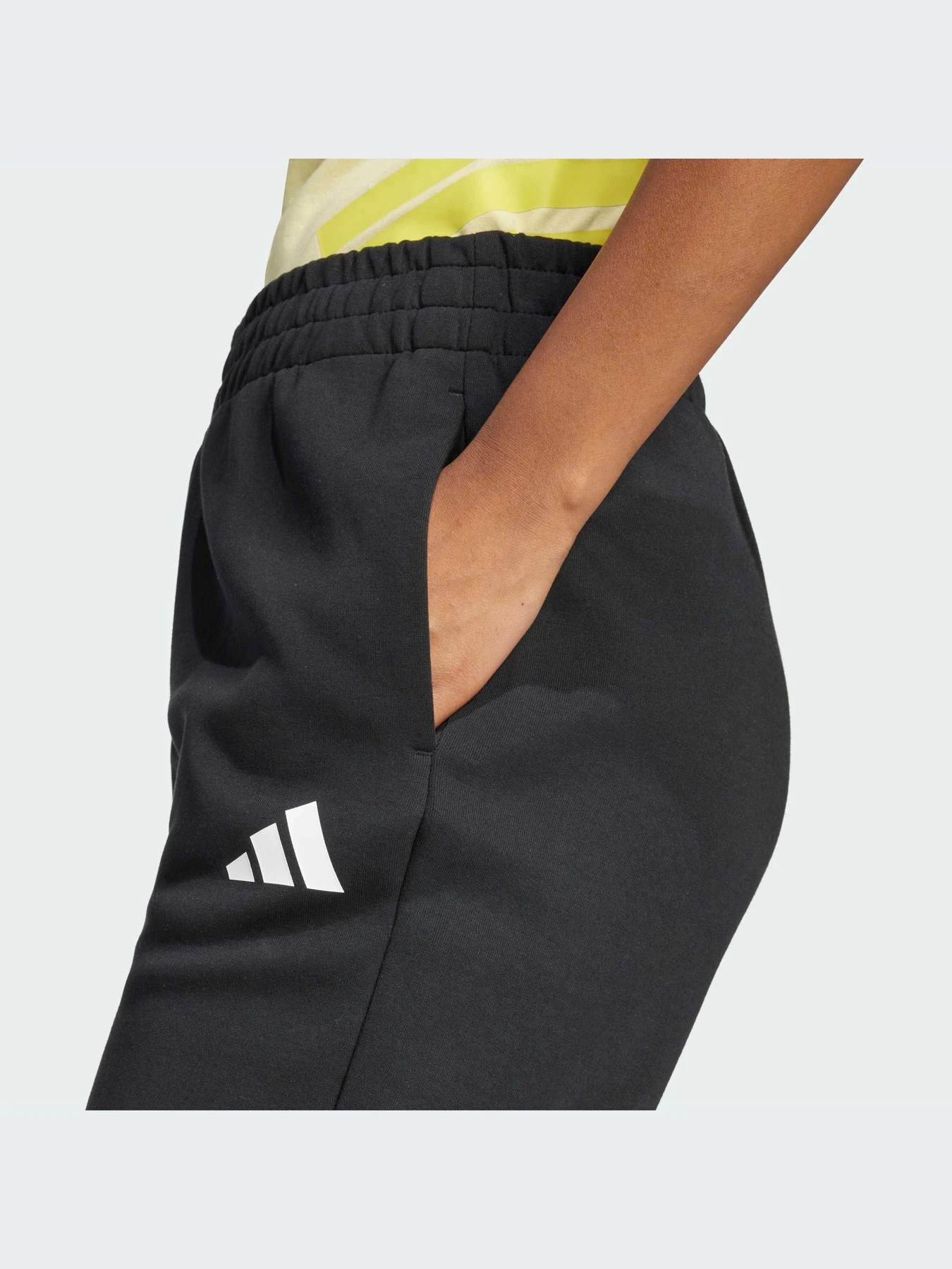 Брюки Adidas модель JE3977-KZ Брюки Adidas модель JE3977-KZ Фото