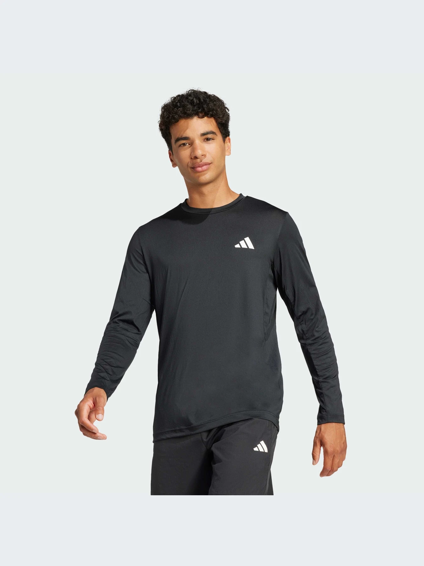 Худи и свитшоты Adidas модель JC7715-KZ Худи и свитшоты Adidas модель JC7715-KZ Фото