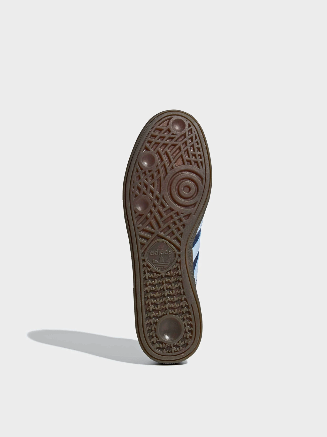 Кроссовки Adidas модель BD7633 Кроссовки Adidas модель BD7633 Фото
