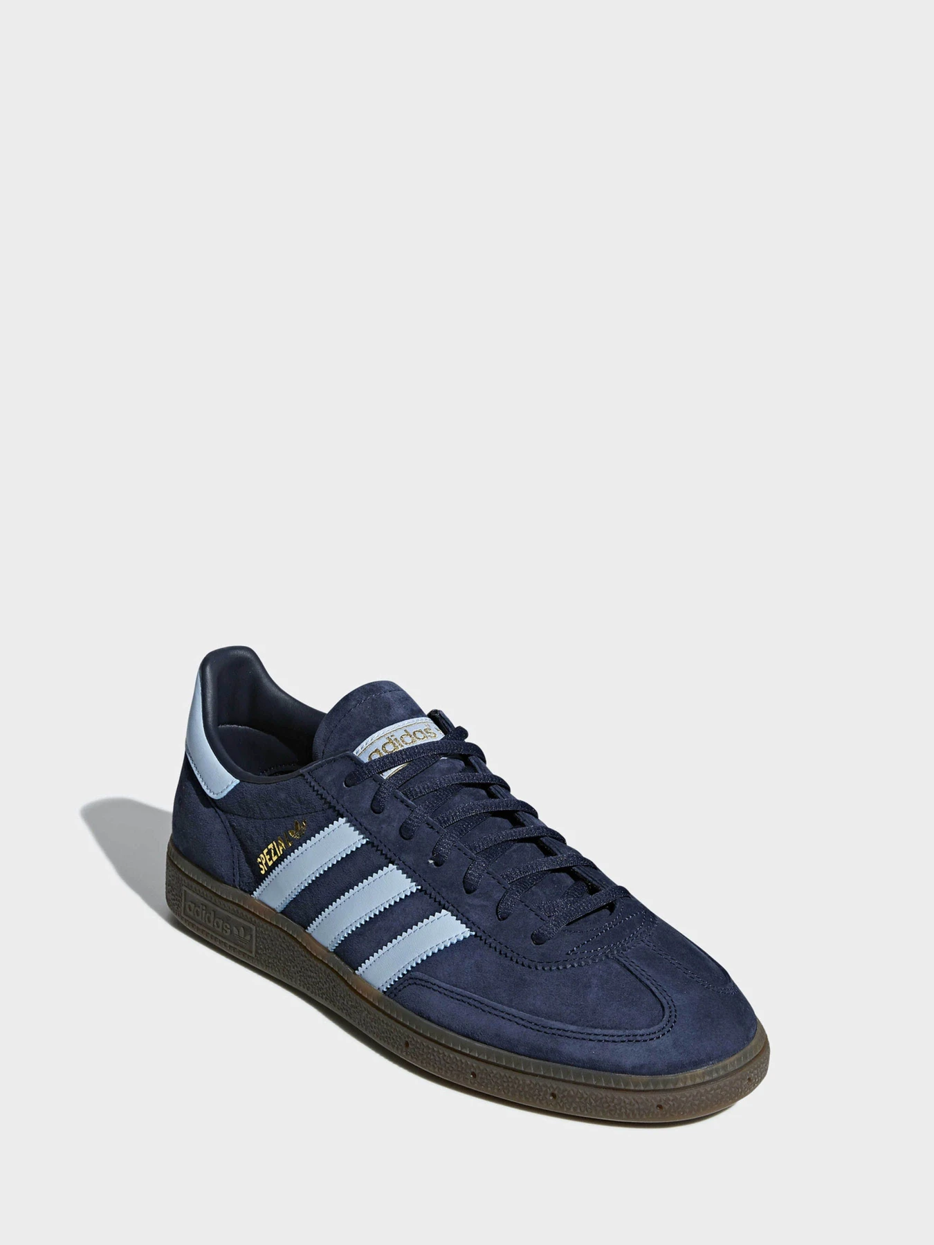 Кроссовки Adidas модель BD7633 Кроссовки Adidas модель BD7633 Фото