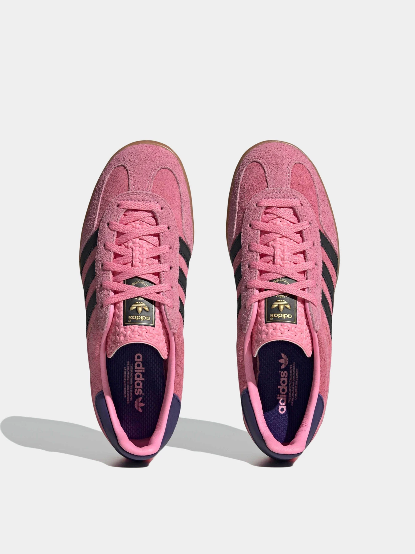Кроссовки Adidas модель IE7002 Кроссовки Adidas модель IE7002 Фото