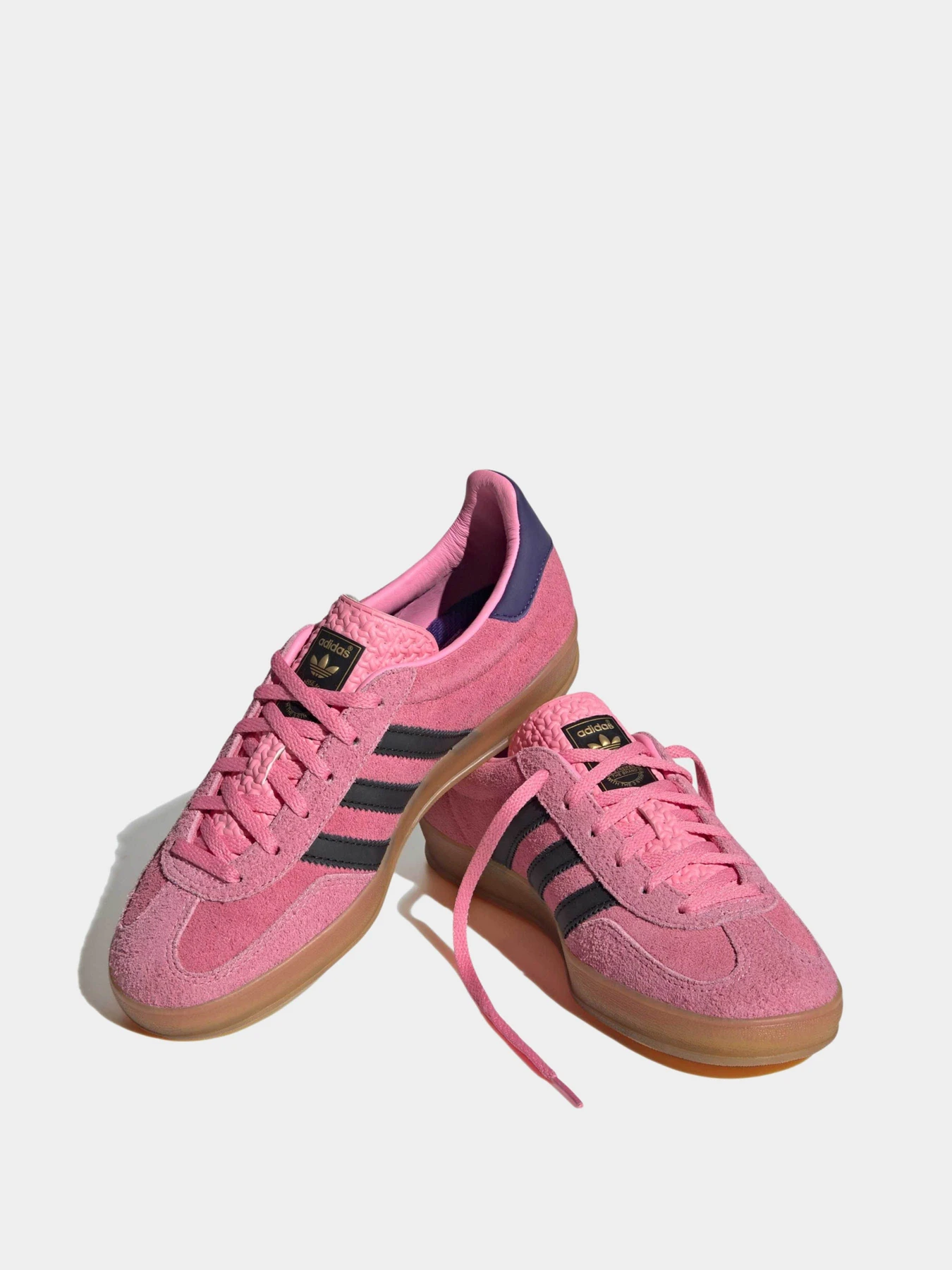 Кроссовки Adidas модель IE7002 Кроссовки Adidas модель IE7002 Фото