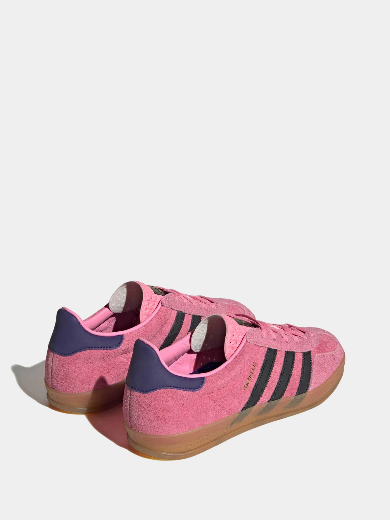 Кроссовки Adidas модель IE7002 Кроссовки Adidas модель IE7002 Фото