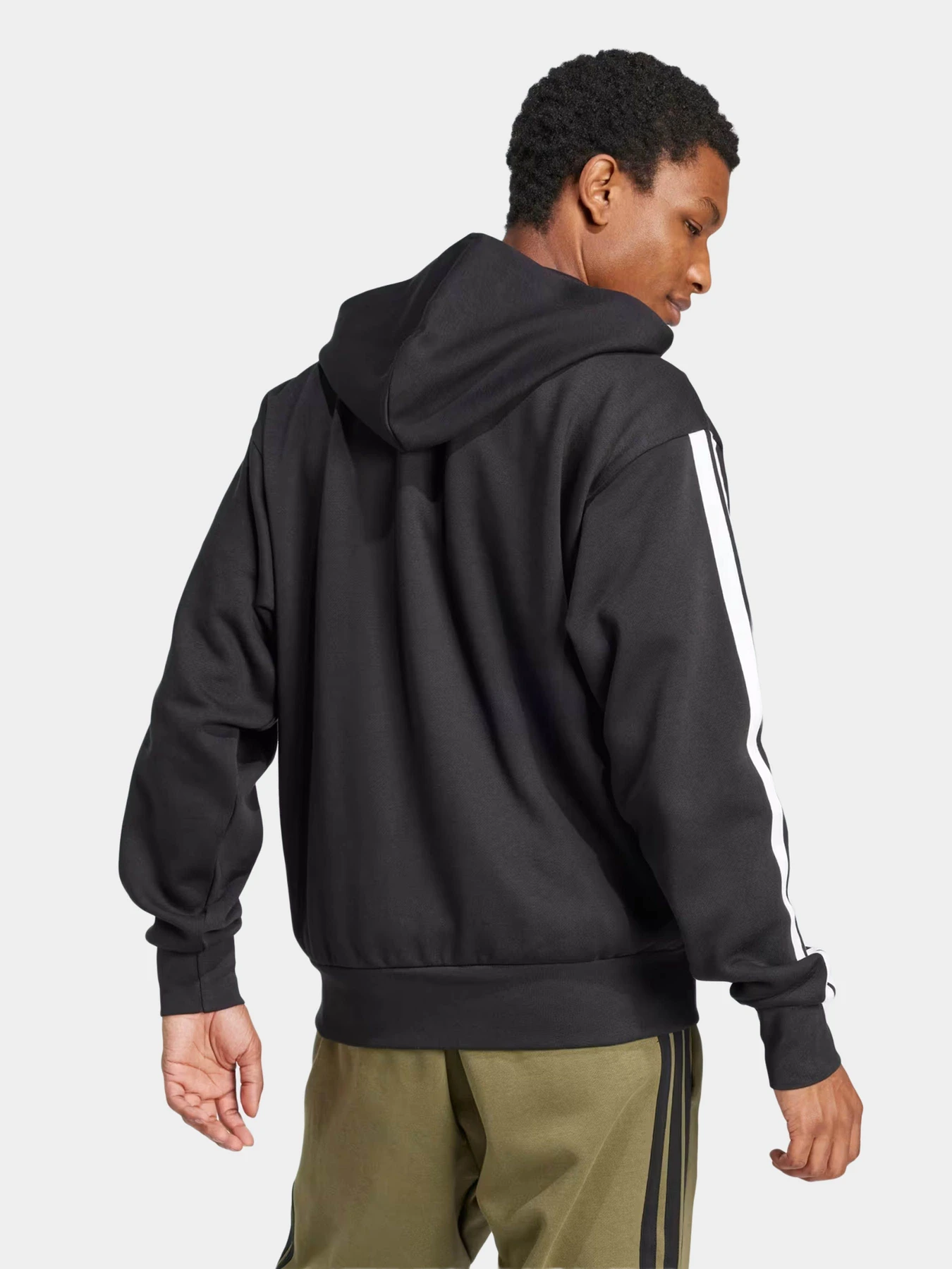 Худи и свитшоты Adidas модель JD1870 Худи и свитшоты Adidas модель JD1870 Фото