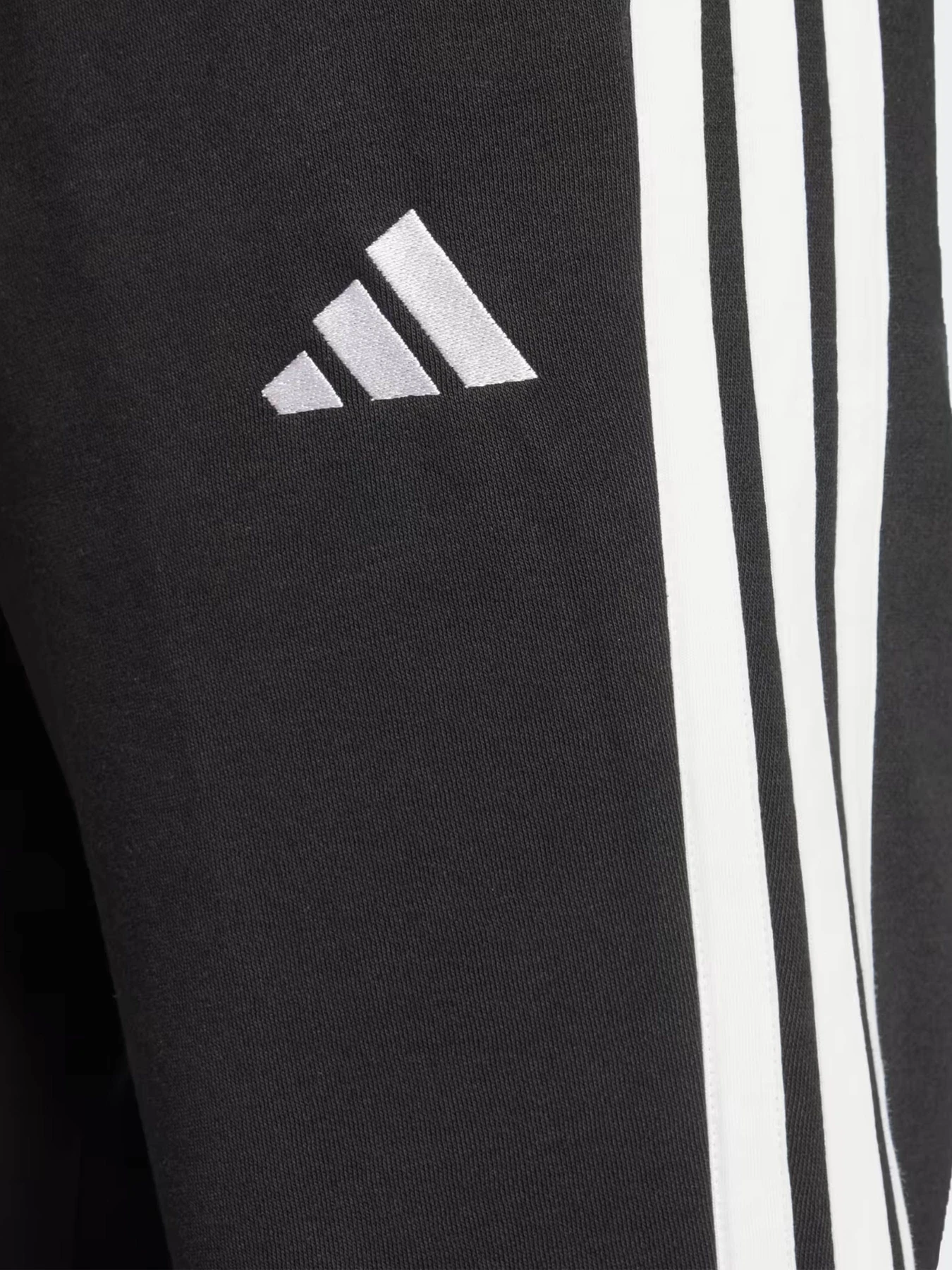 Брюки Adidas модель JD1854 Брюки Adidas модель JD1854 Фото