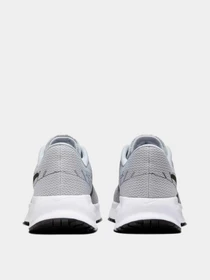 Кроссовки NIKE модель HM9594-003 Фото