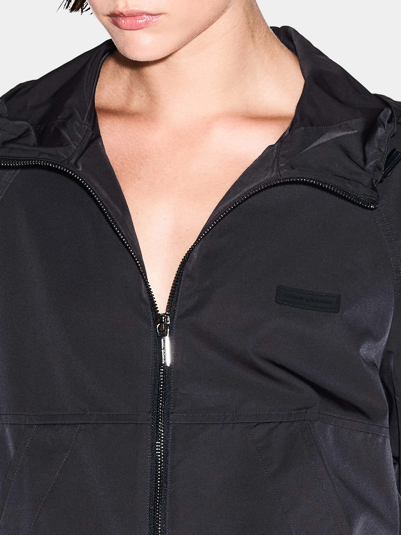 Куртки и дубленки Armani Exchange модель XW001430-AF16613-UC001 Фото