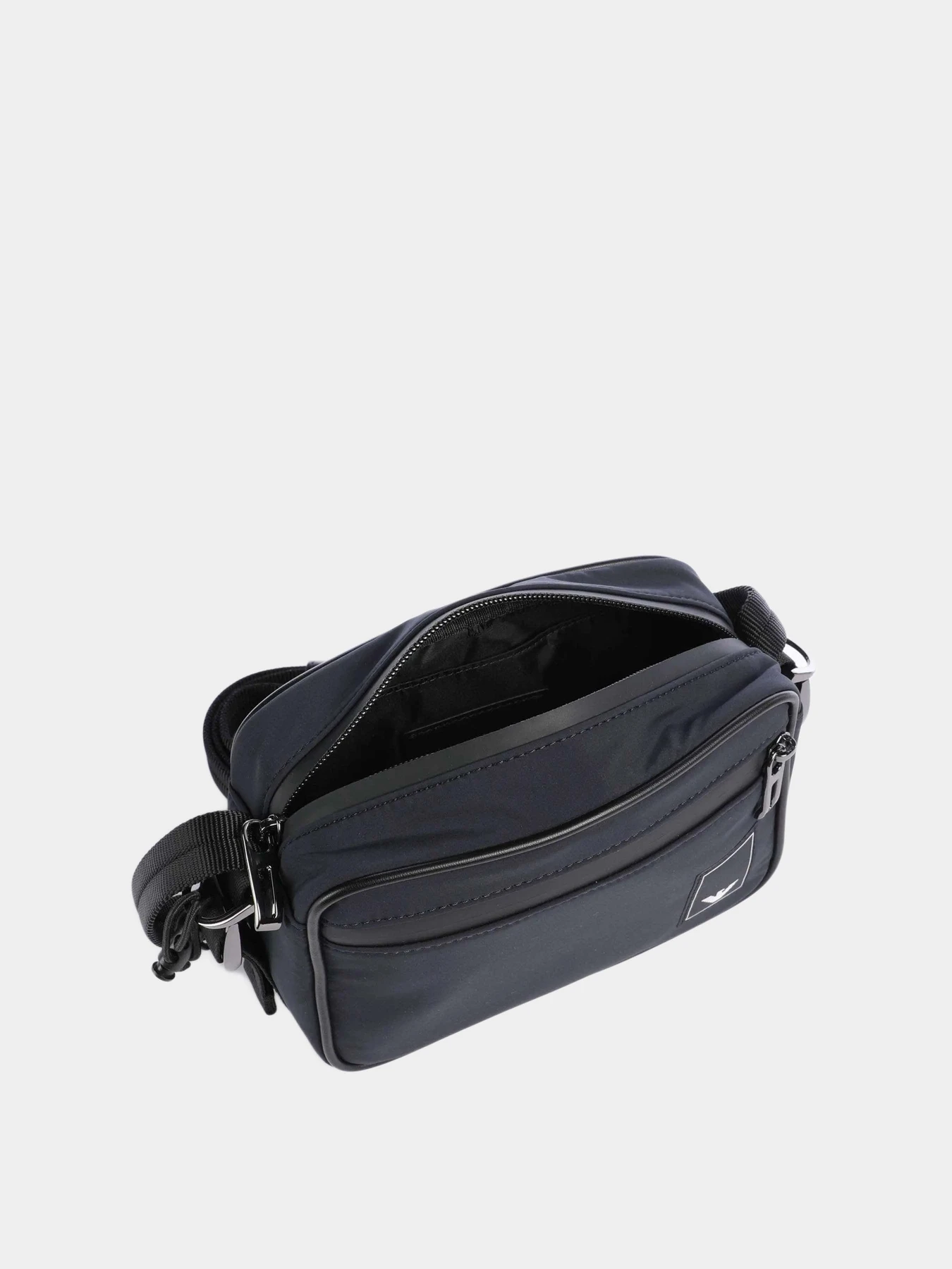 Сумки Emporio Armani модель EM001220-AF19588-UB118 Сумки Emporio Armani модель EM001220-AF19588-UB118 Фото