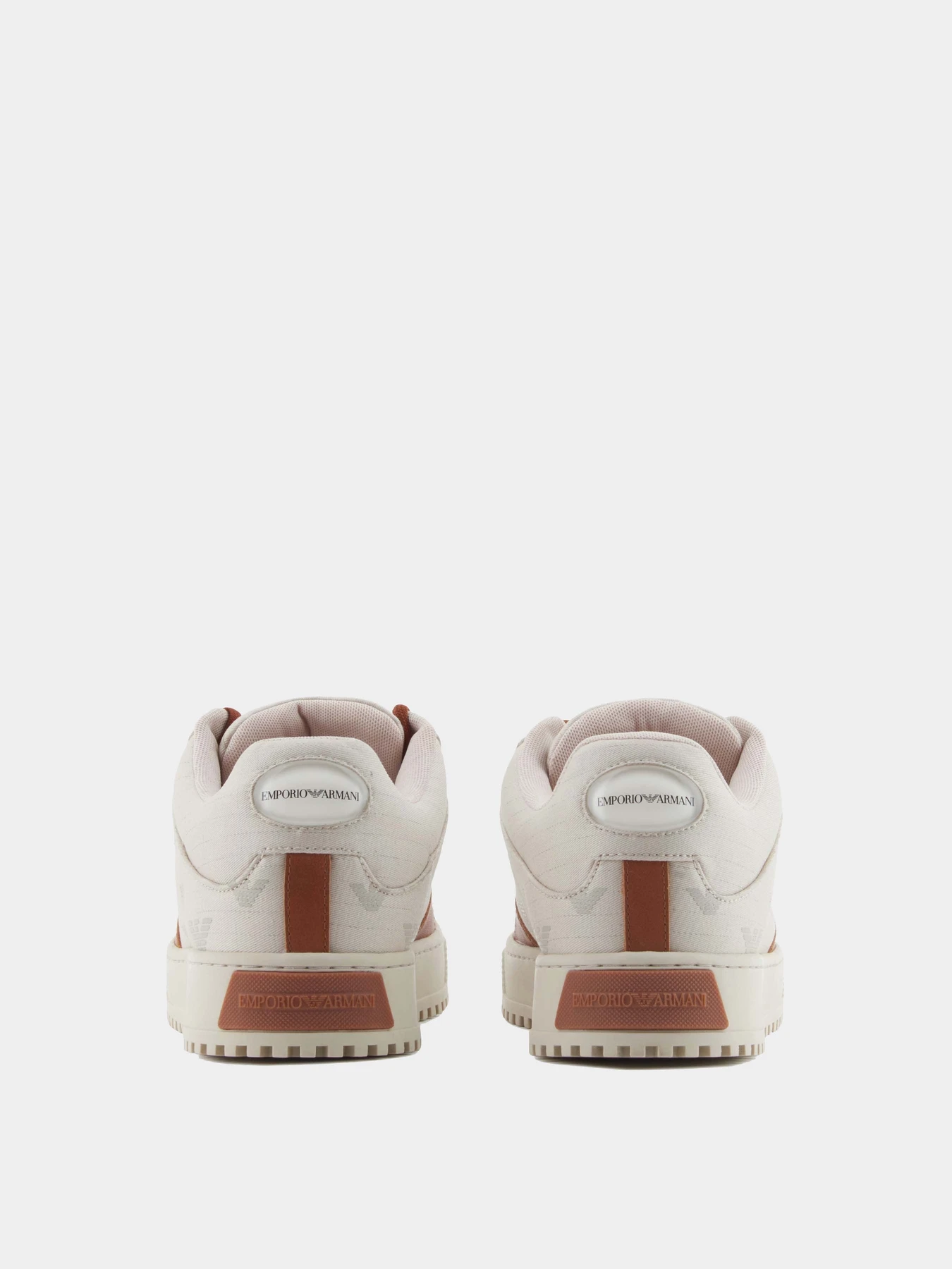 Кроссовки Emporio Armani модель EM002849-AF18010-MZ327 Кроссовки Emporio Armani модель EM002849-AF18010-MZ327 Фото