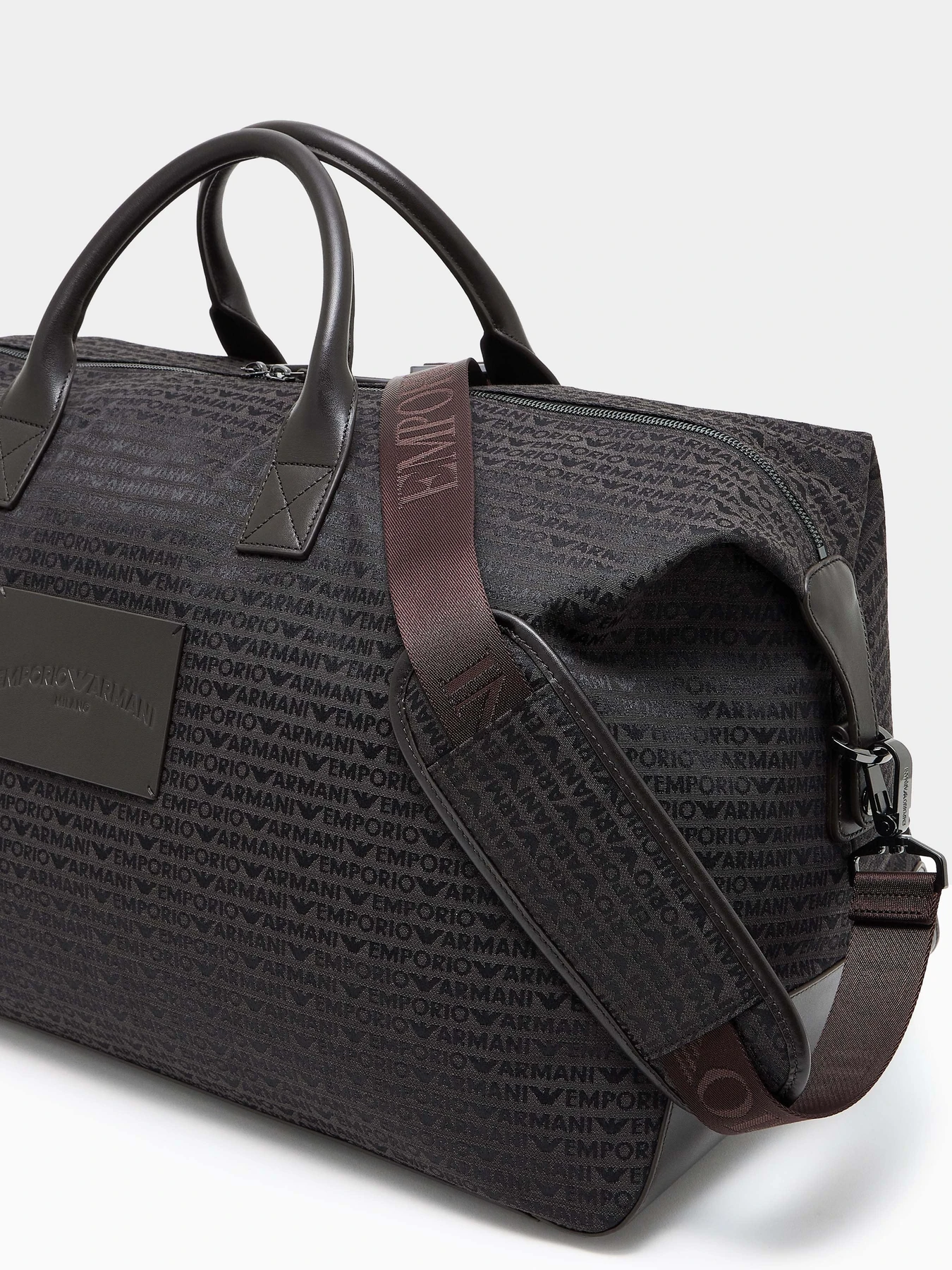 Сумки Emporio Armani модель EM003552-AF13823-U8168 Сумки Emporio Armani модель EM003552-AF13823-U8168 Фото