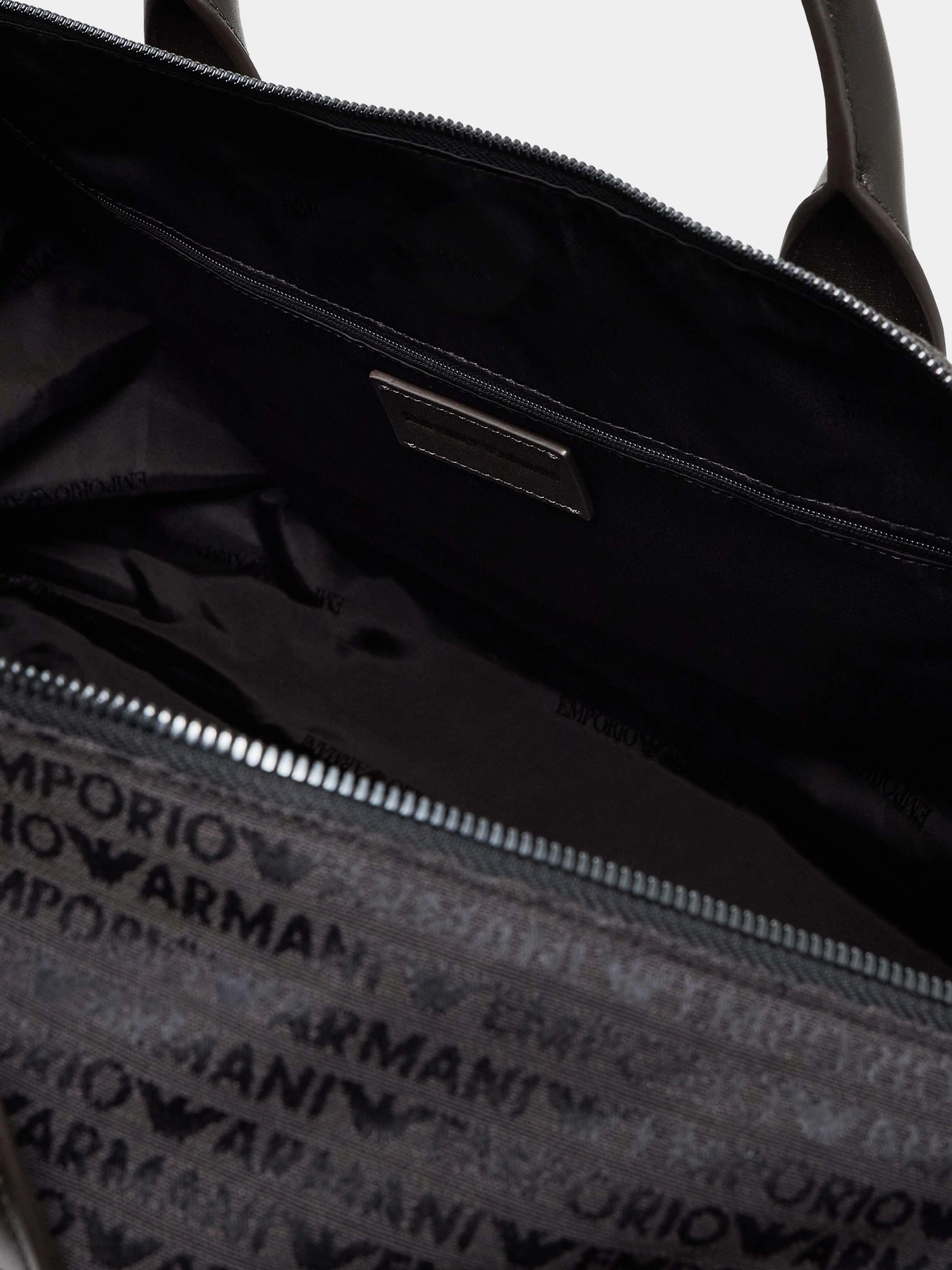 Сумки Emporio Armani модель EM003552-AF13823-U8168 Сумки Emporio Armani модель EM003552-AF13823-U8168 Фото